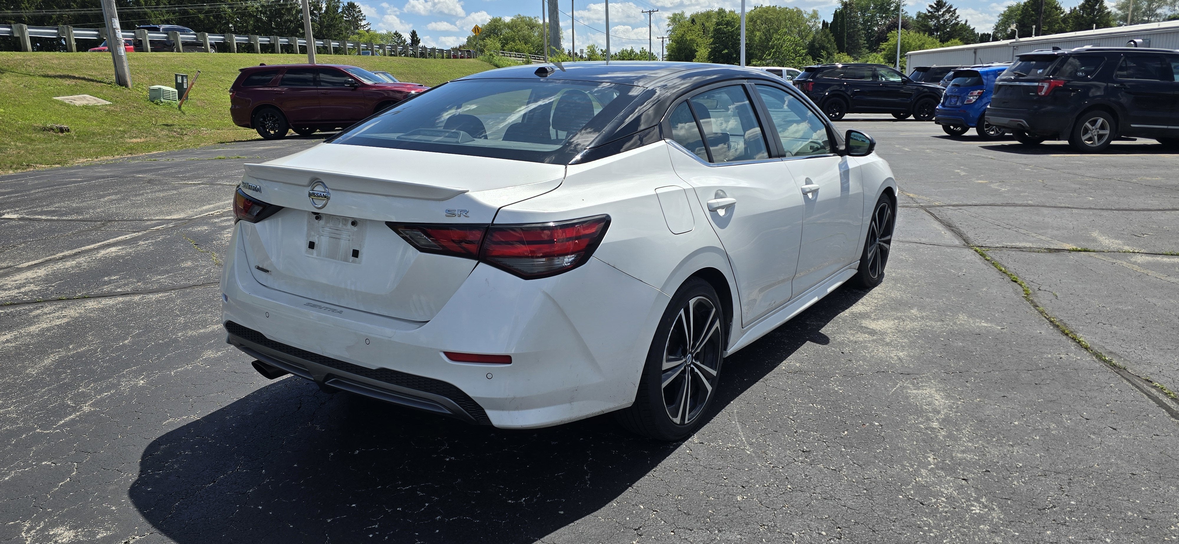 2022 Nissan Sentra SR Xtronic CVT