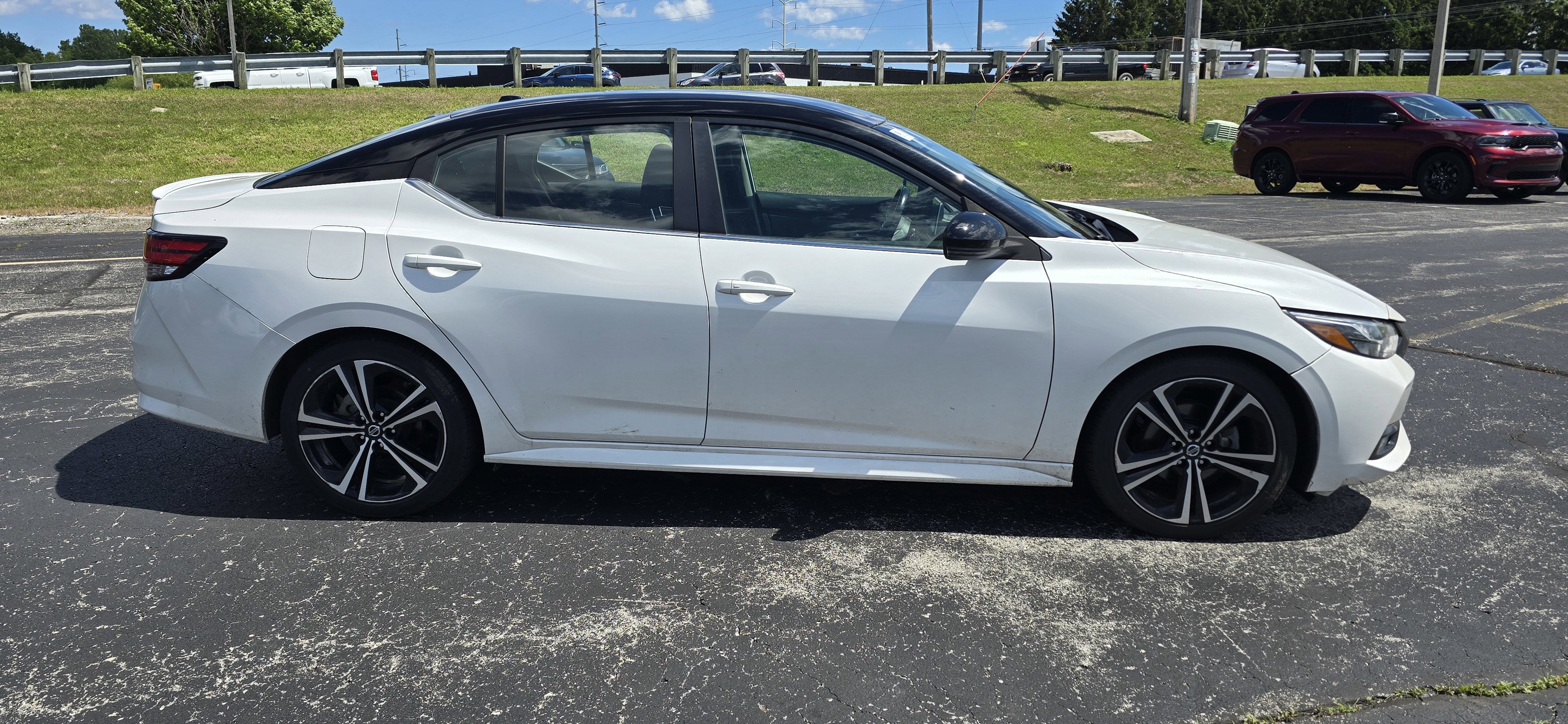2022 Nissan Sentra SR Xtronic CVT