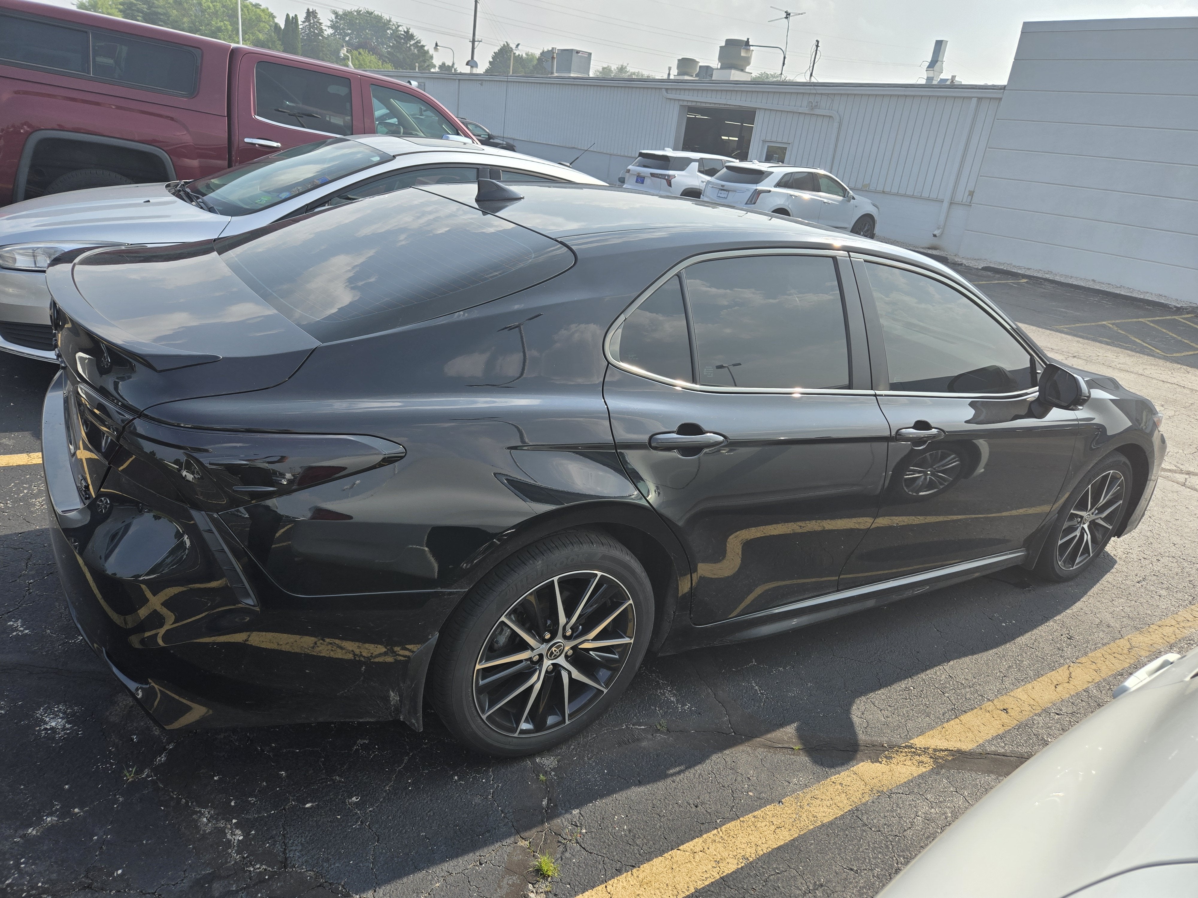 2023 Toyota Camry SE AWD