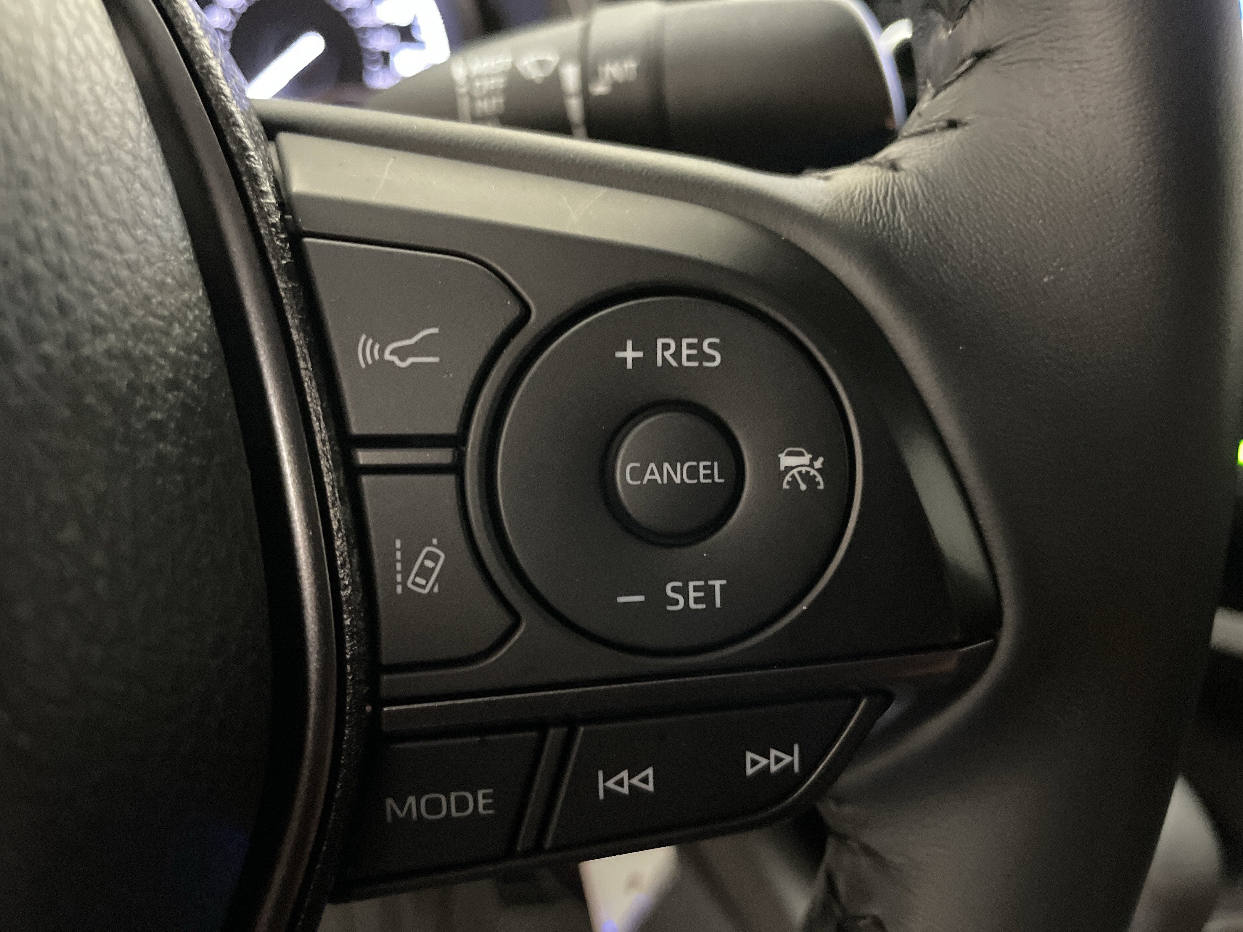 2023 Toyota Camry SE AWD