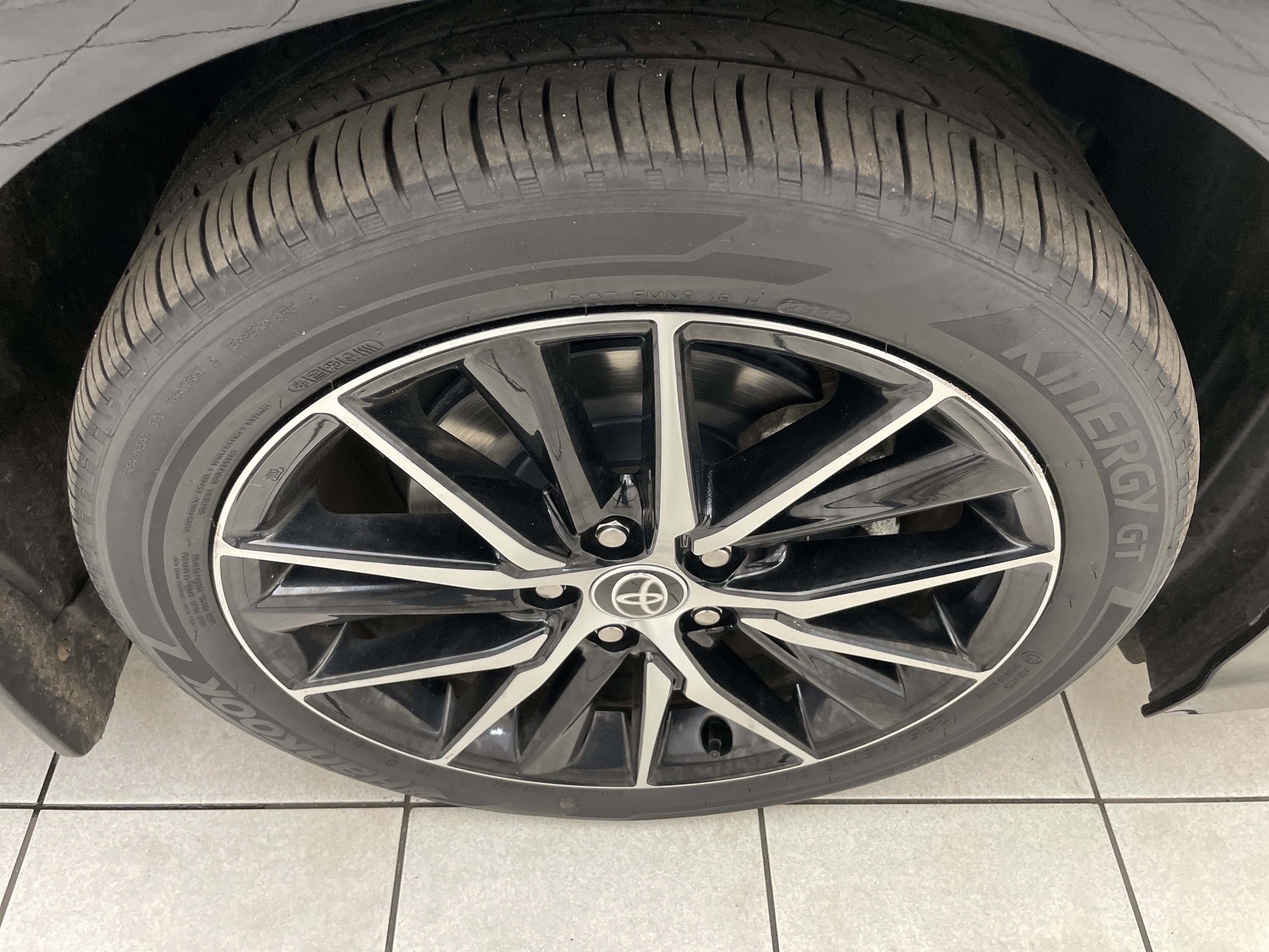 2023 Toyota Camry SE AWD
