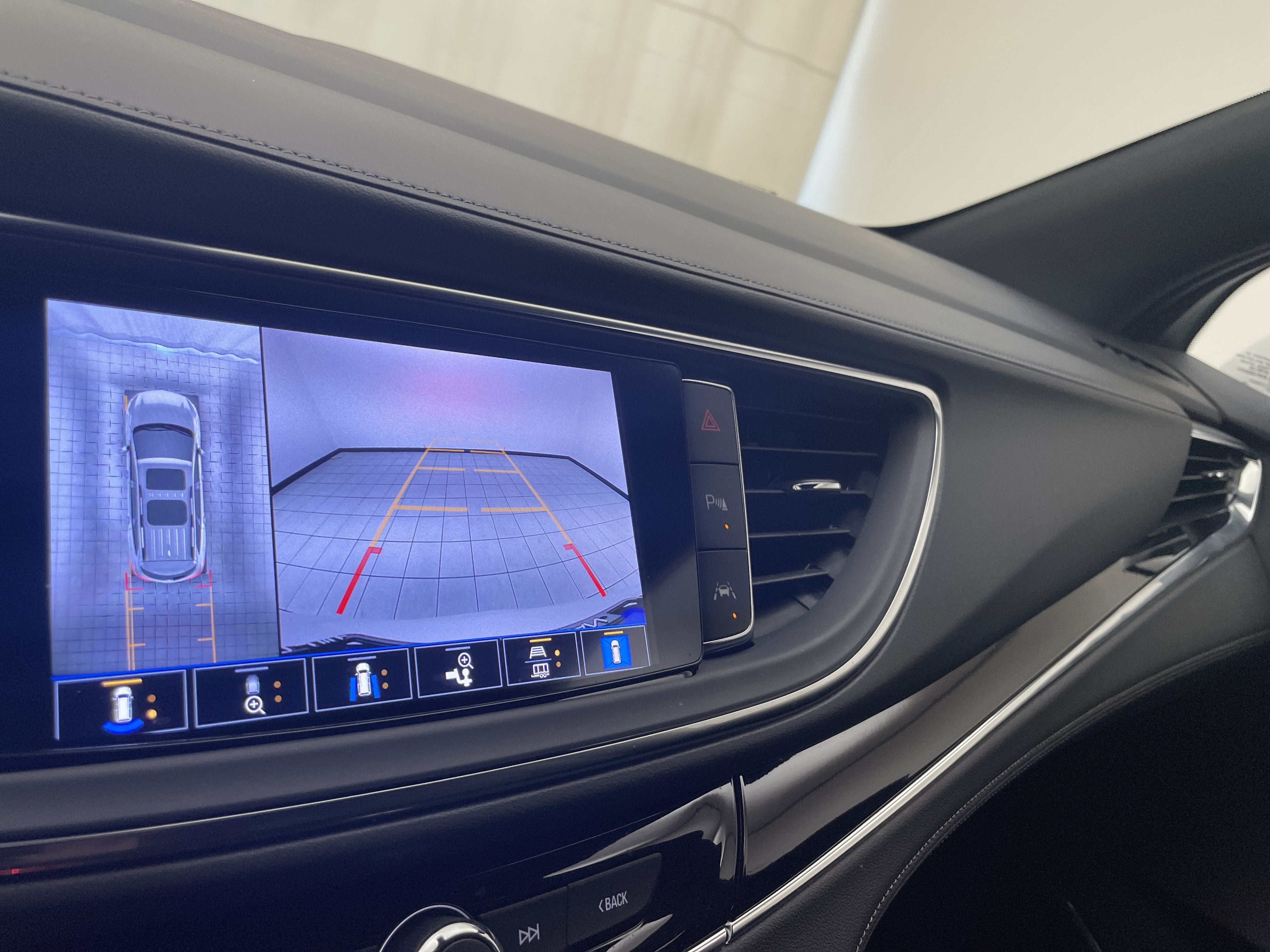 2024 Buick Enclave Avenir