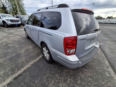 2007 Hyundai Entourage GLS