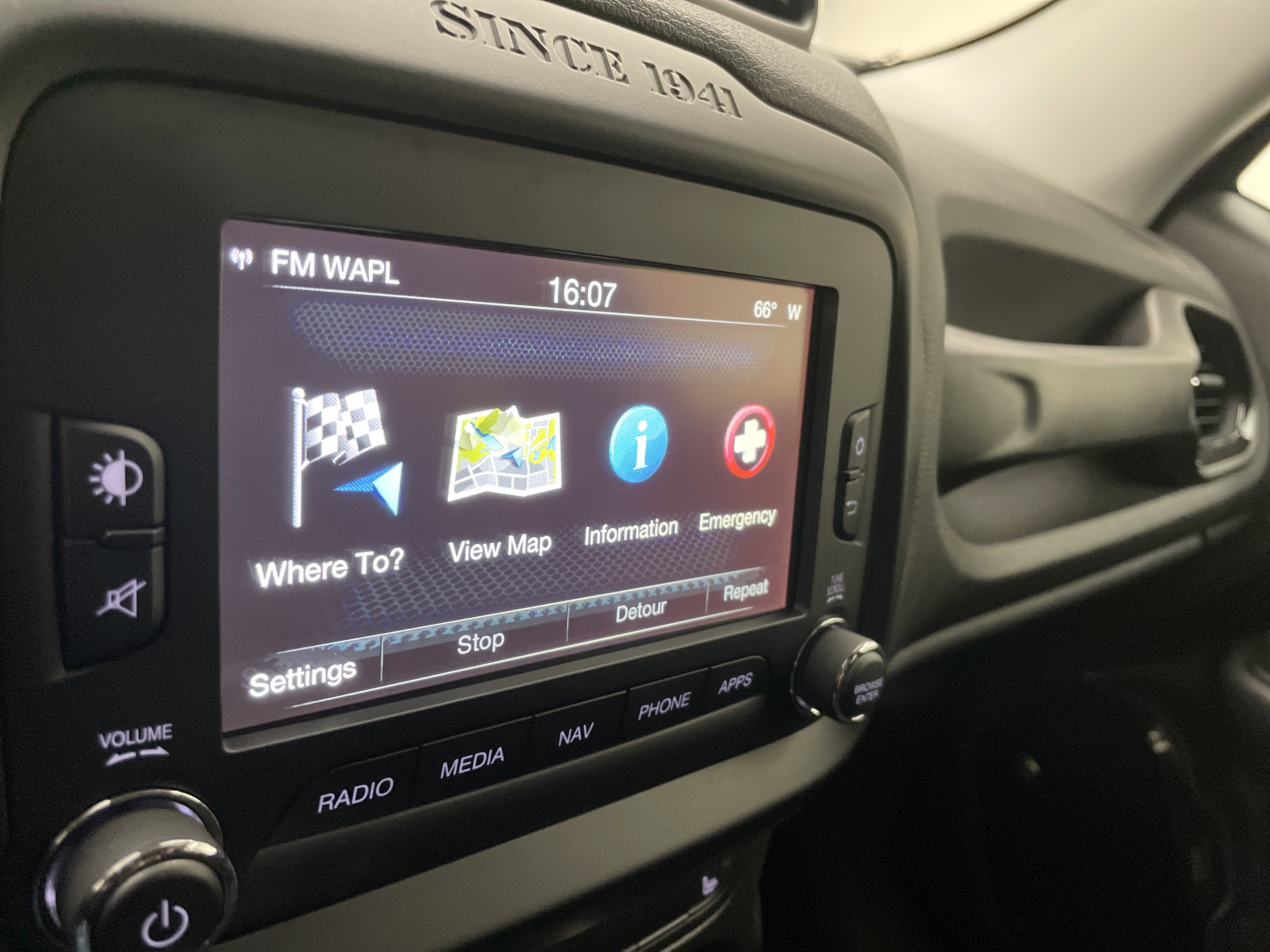 2017 Jeep Renegade Altitude 4x4