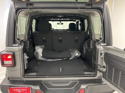 2023 Jeep Wrangler 4-Door Sahara 4x4