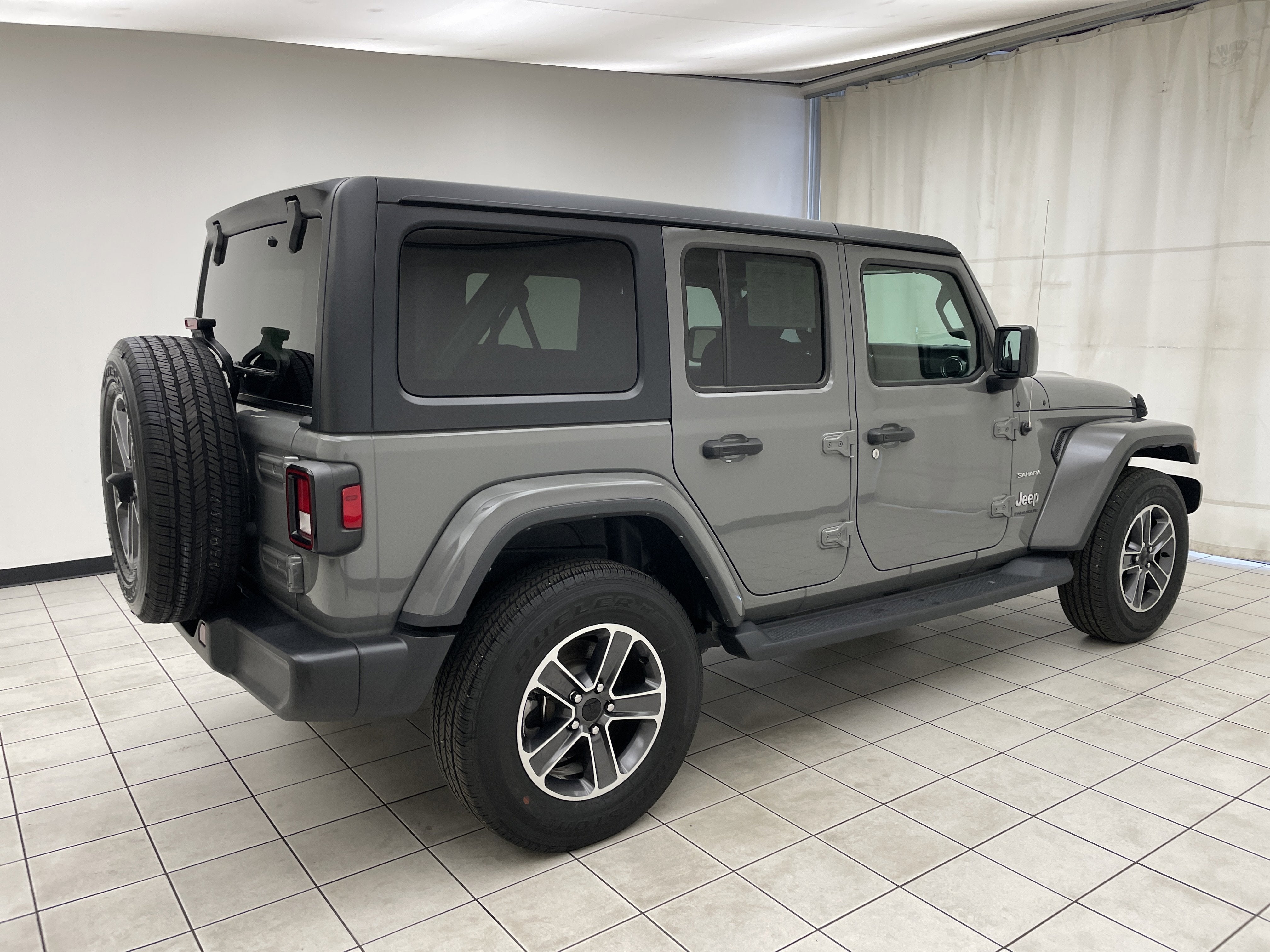 2023 Jeep Wrangler 4-Door Sahara 4x4