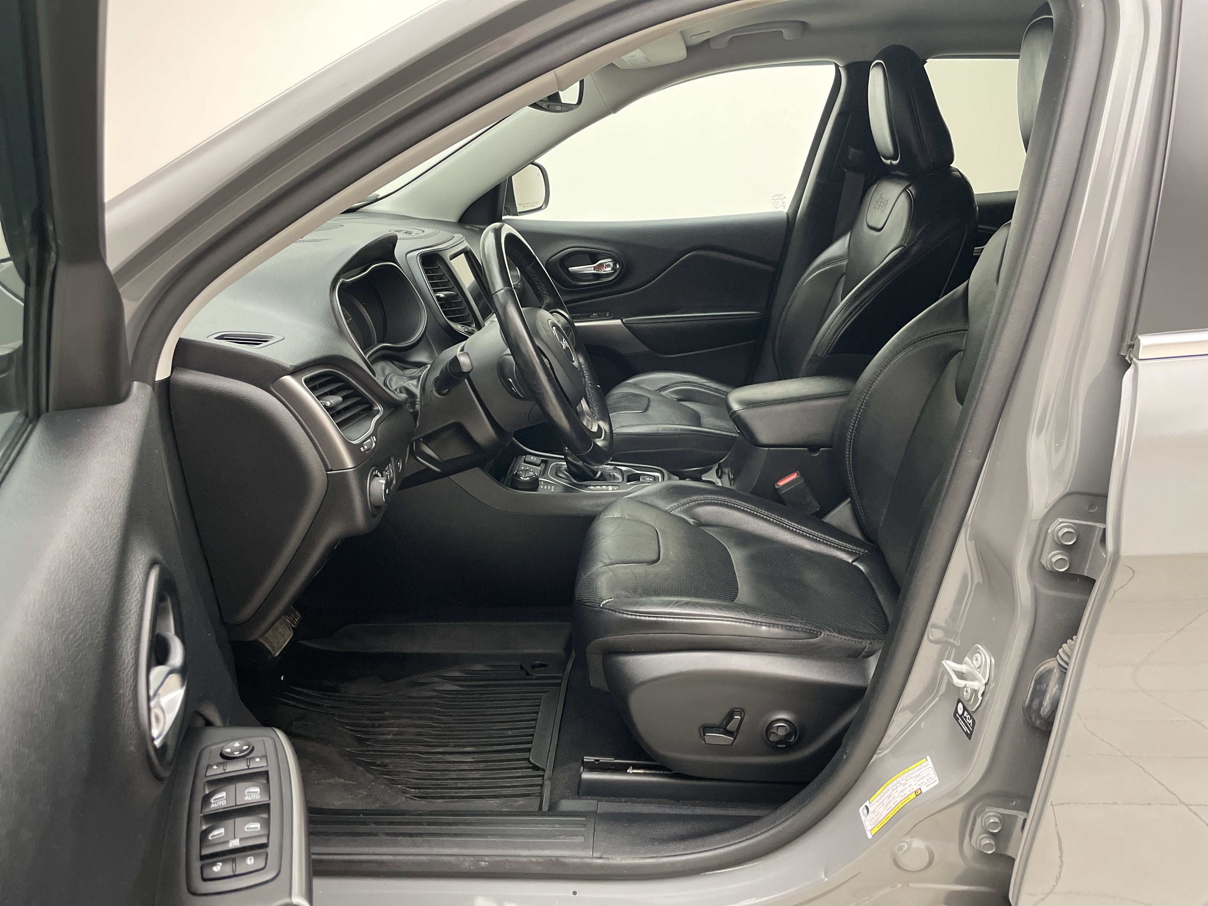 2021 Jeep Cherokee Latitude Lux 4X4