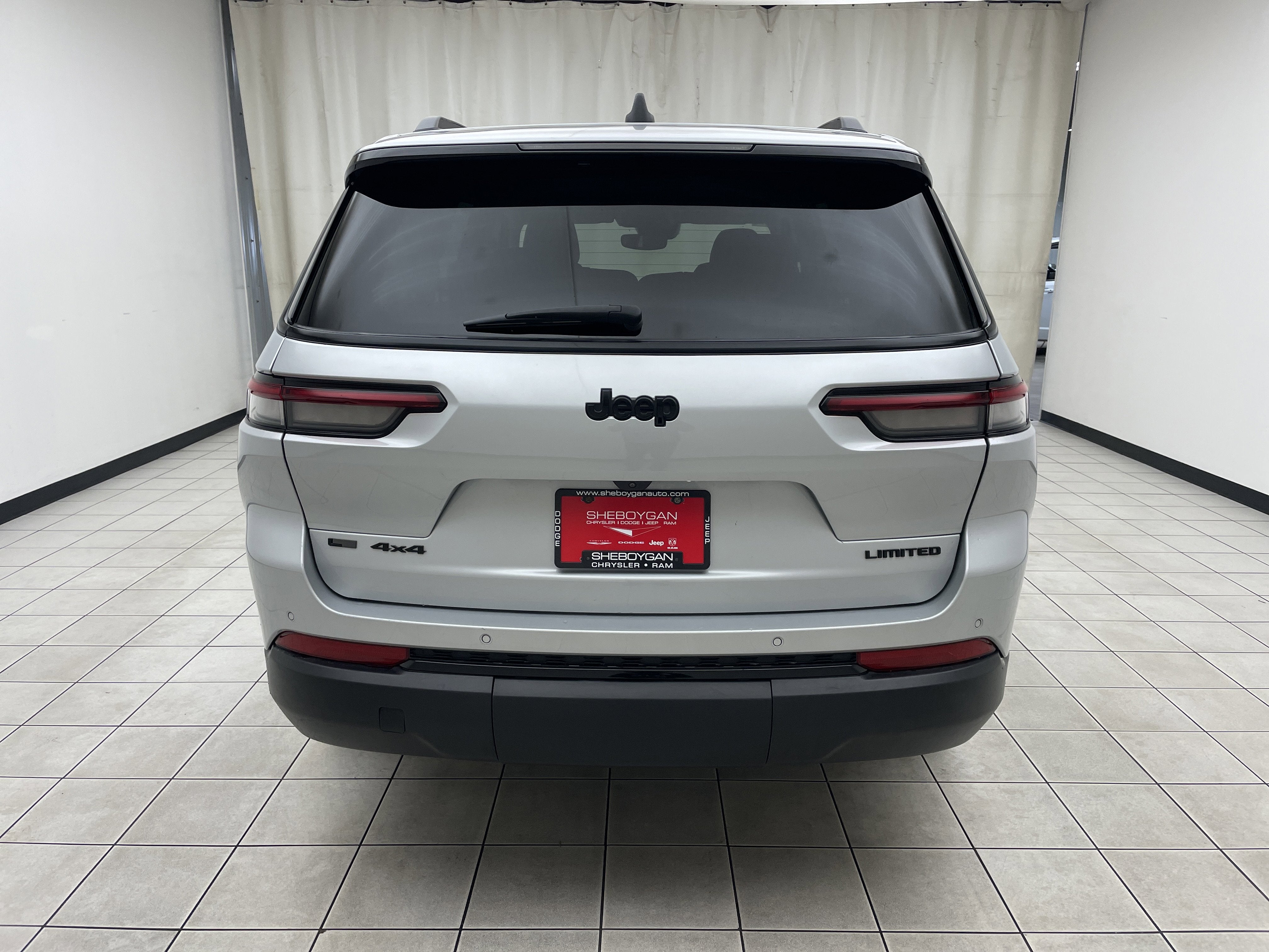 2023 Jeep Grand Cherokee L Limited 4x4