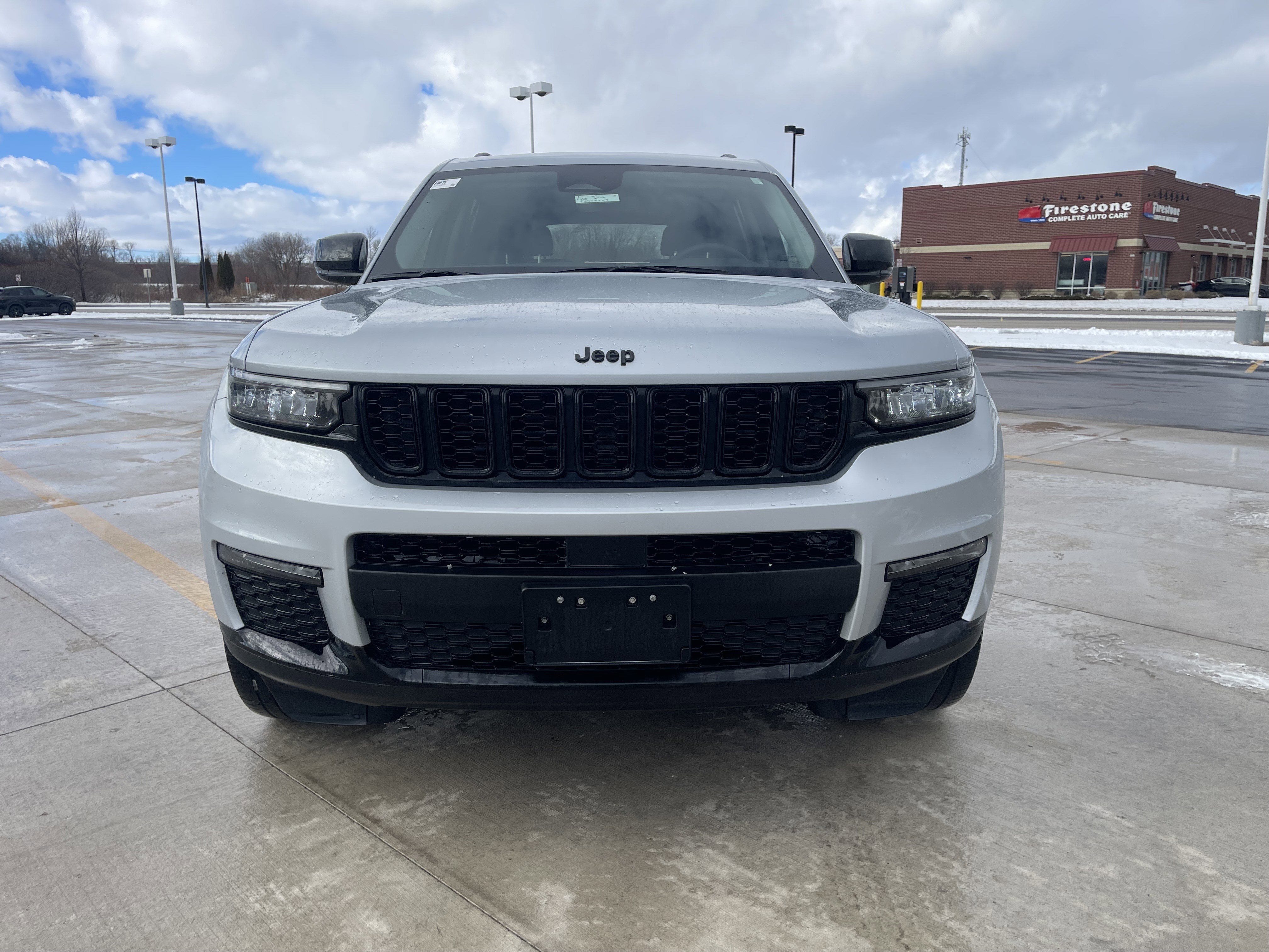 2023 Jeep Grand Cherokee L Limited 4x4