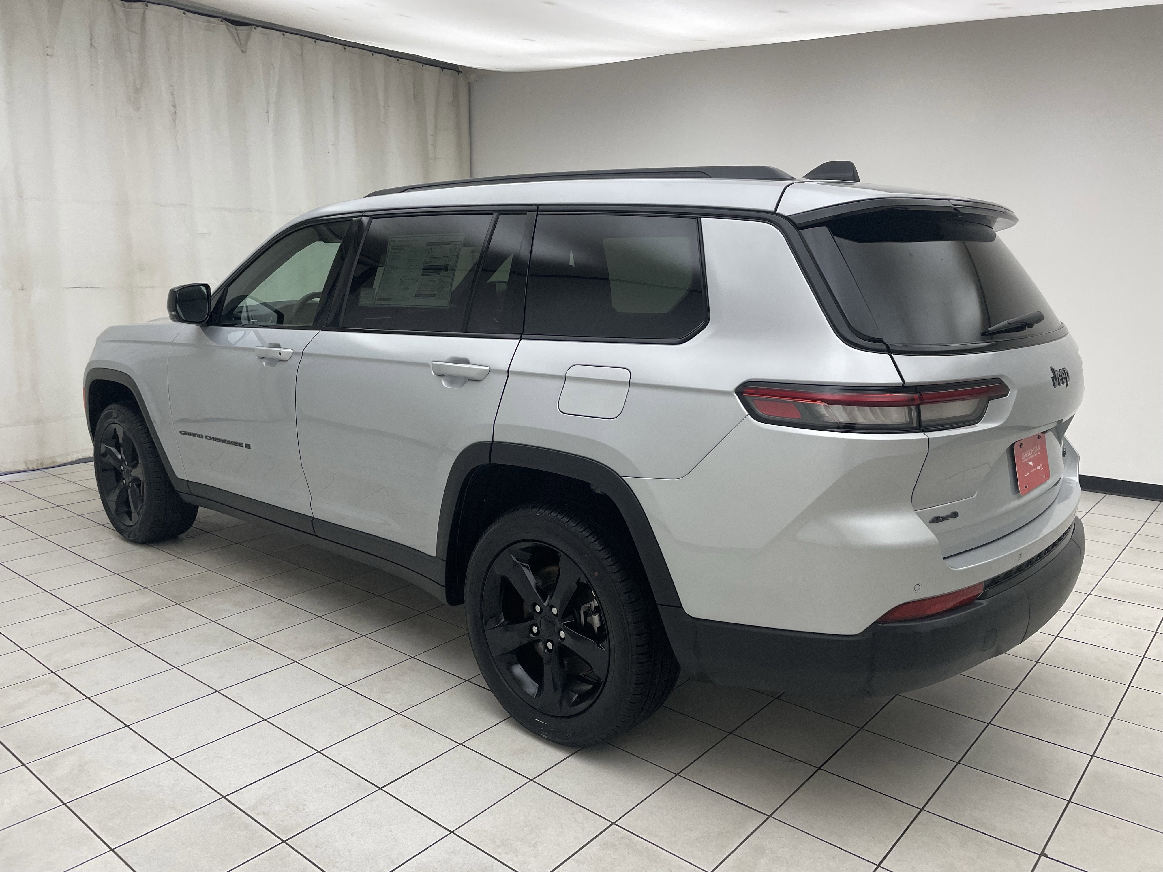 2025 Jeep Grand Cherokee L Limited 4x4