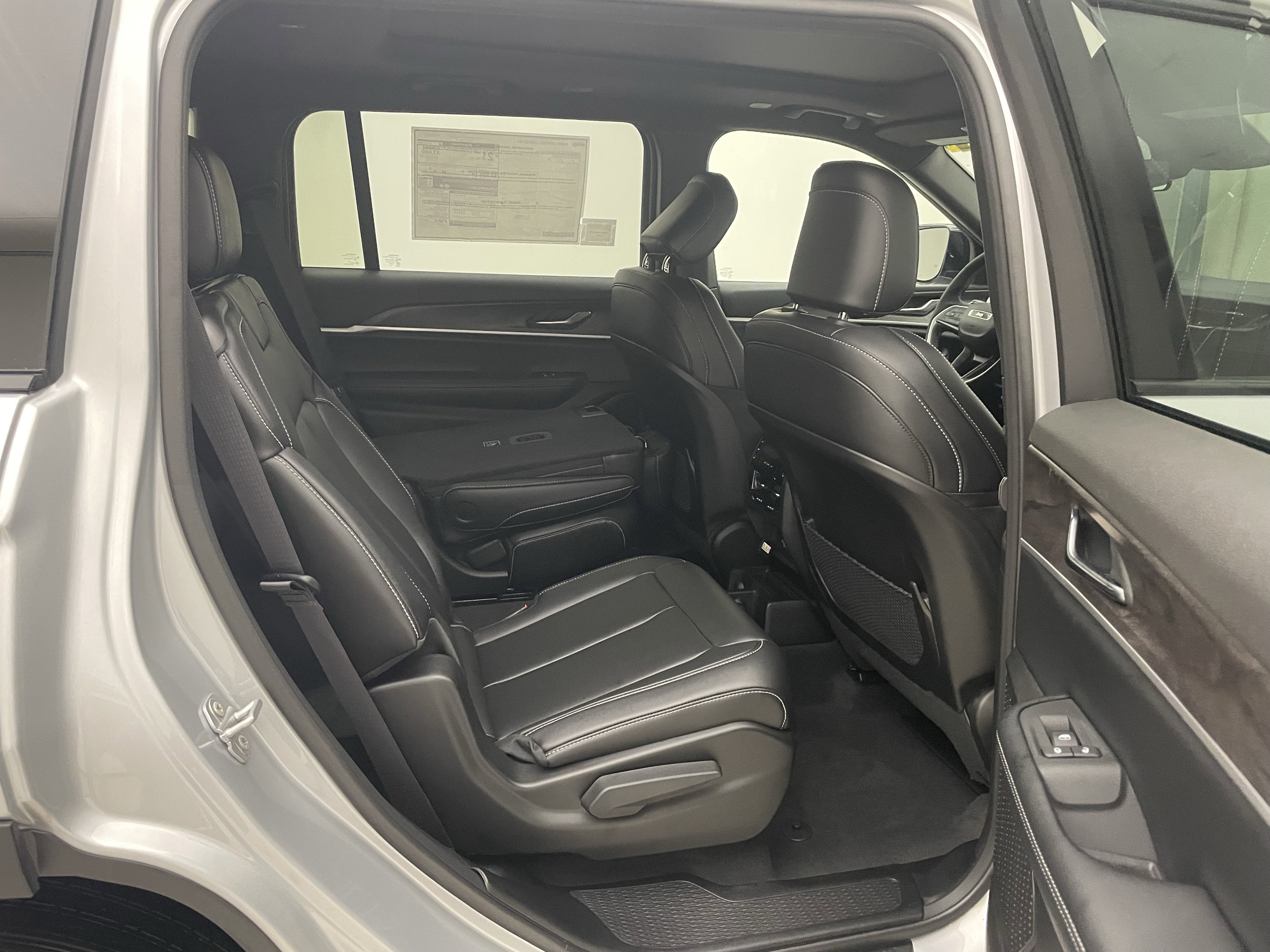 2025 Jeep Grand Cherokee L Limited 4x4