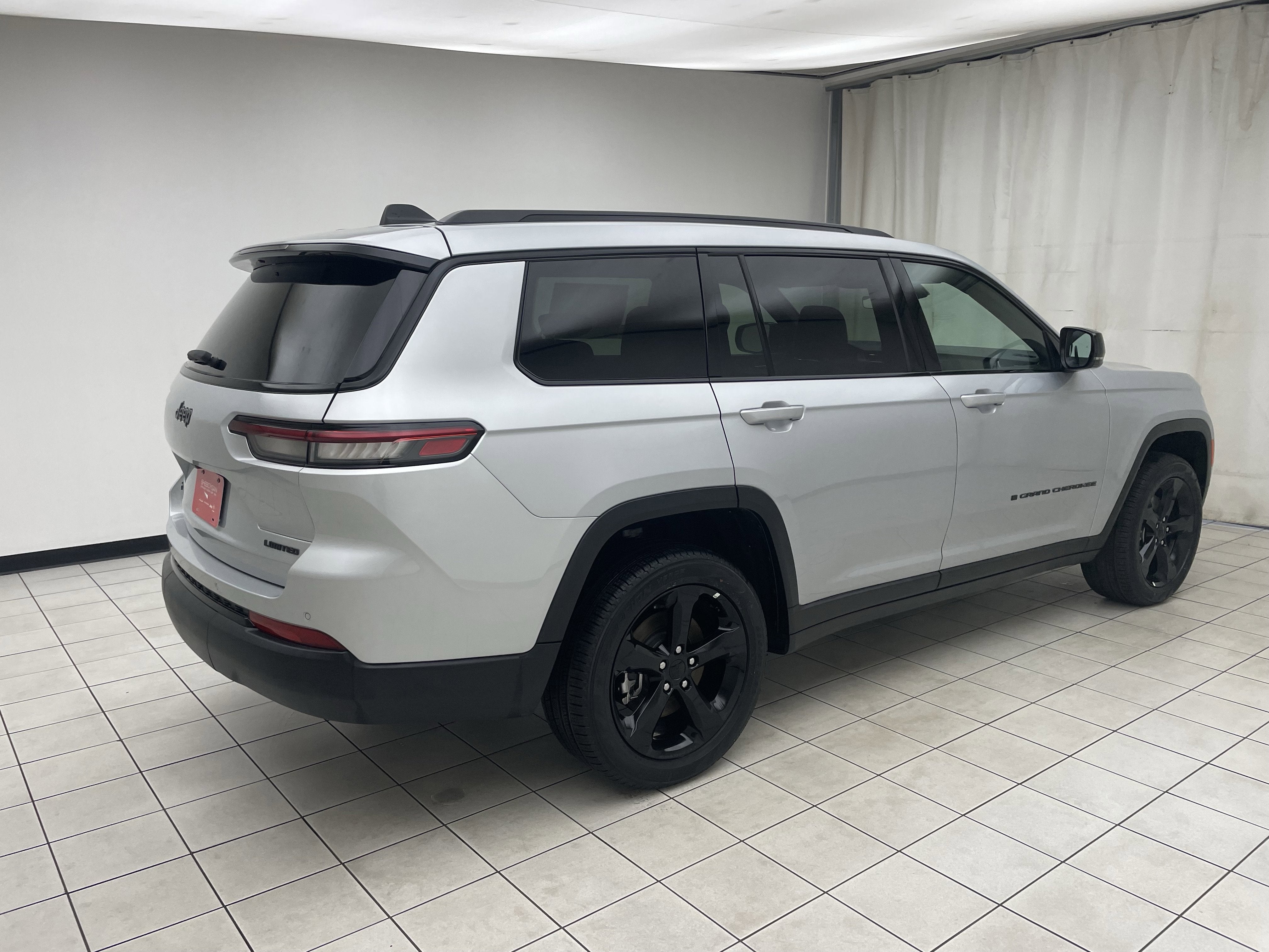 2025 Jeep Grand Cherokee L Limited 4x4
