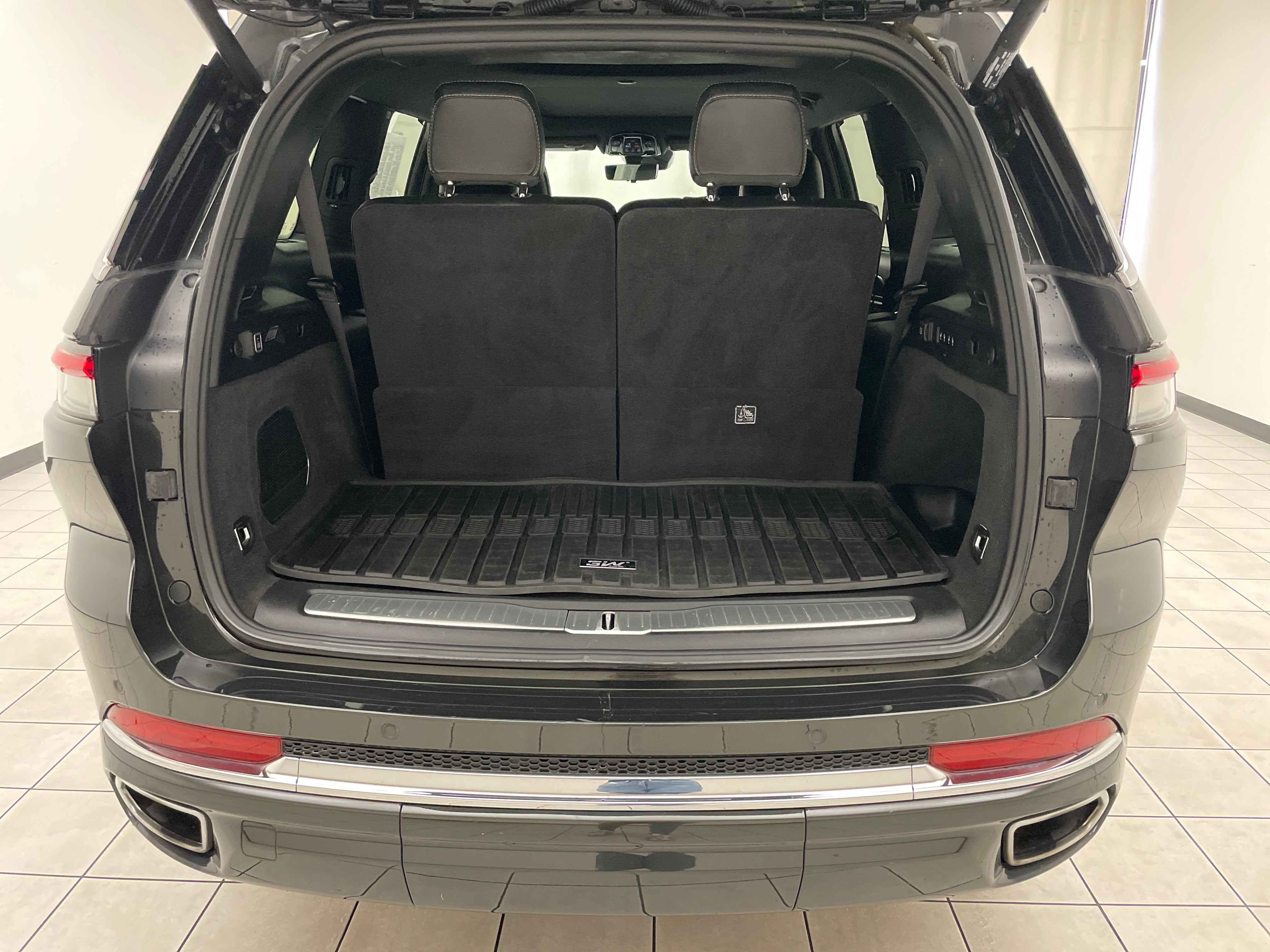 2022 Jeep Grand Cherokee L Overland 4x4
