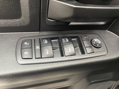 2018 RAM 1500 Express Quad Cab 4x4 6'4' Box