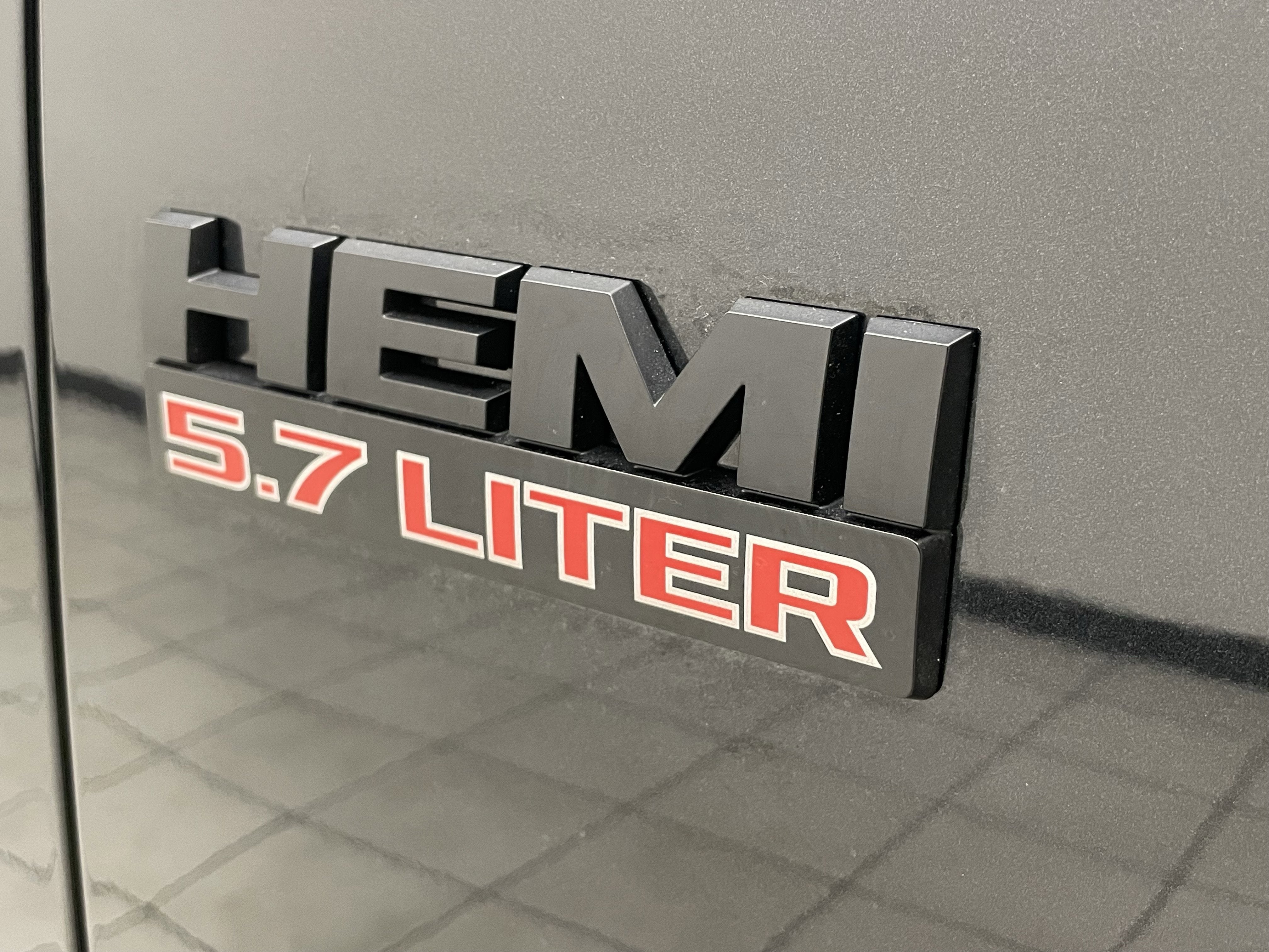 2017 RAM 1500 Express Quad Cab 4x4 6'4' Box