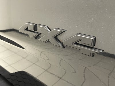 2017 RAM 1500 Express Quad Cab 4x4 6'4' Box