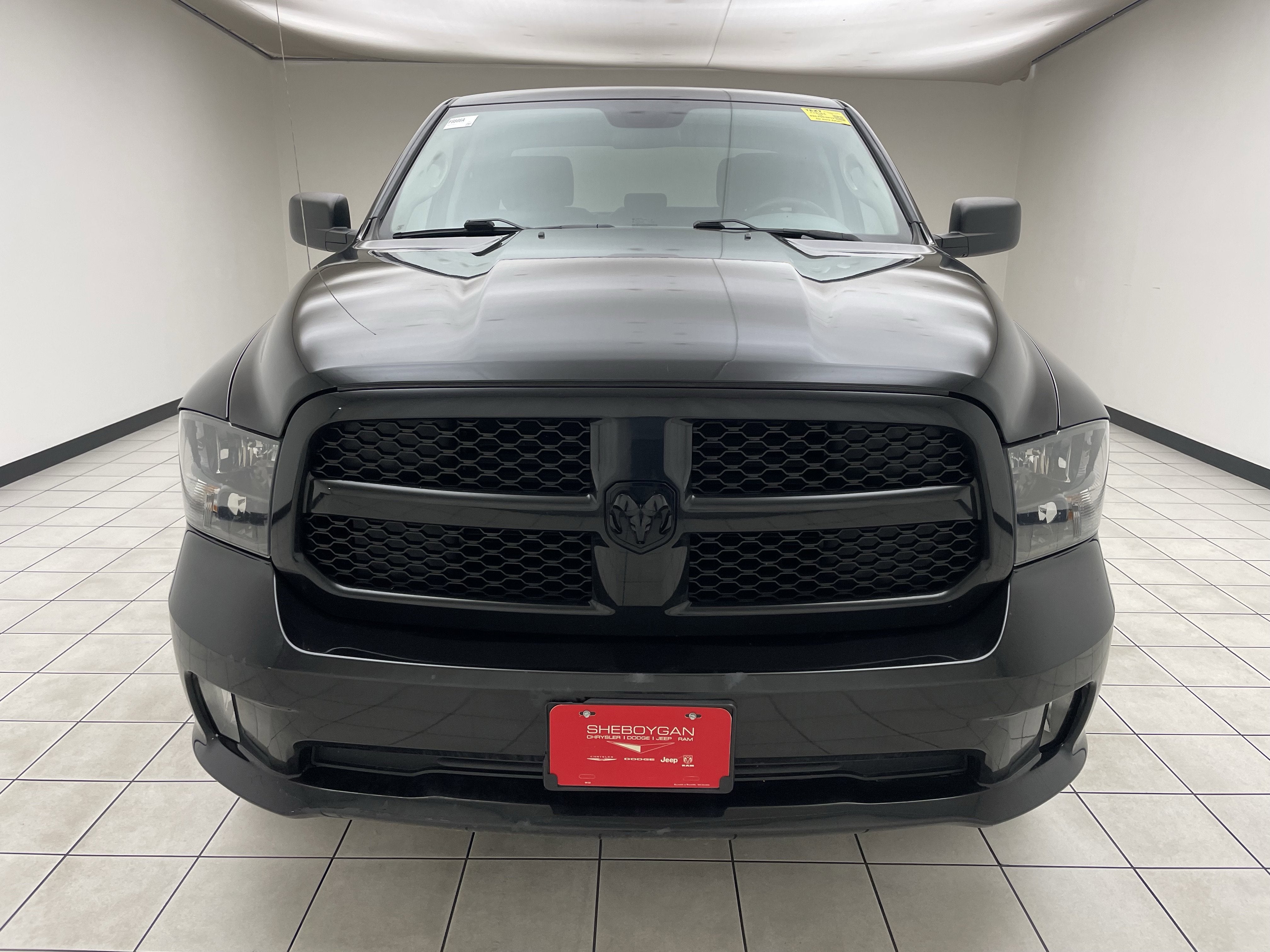 2017 RAM 1500 Express Quad Cab 4x4 6'4' Box