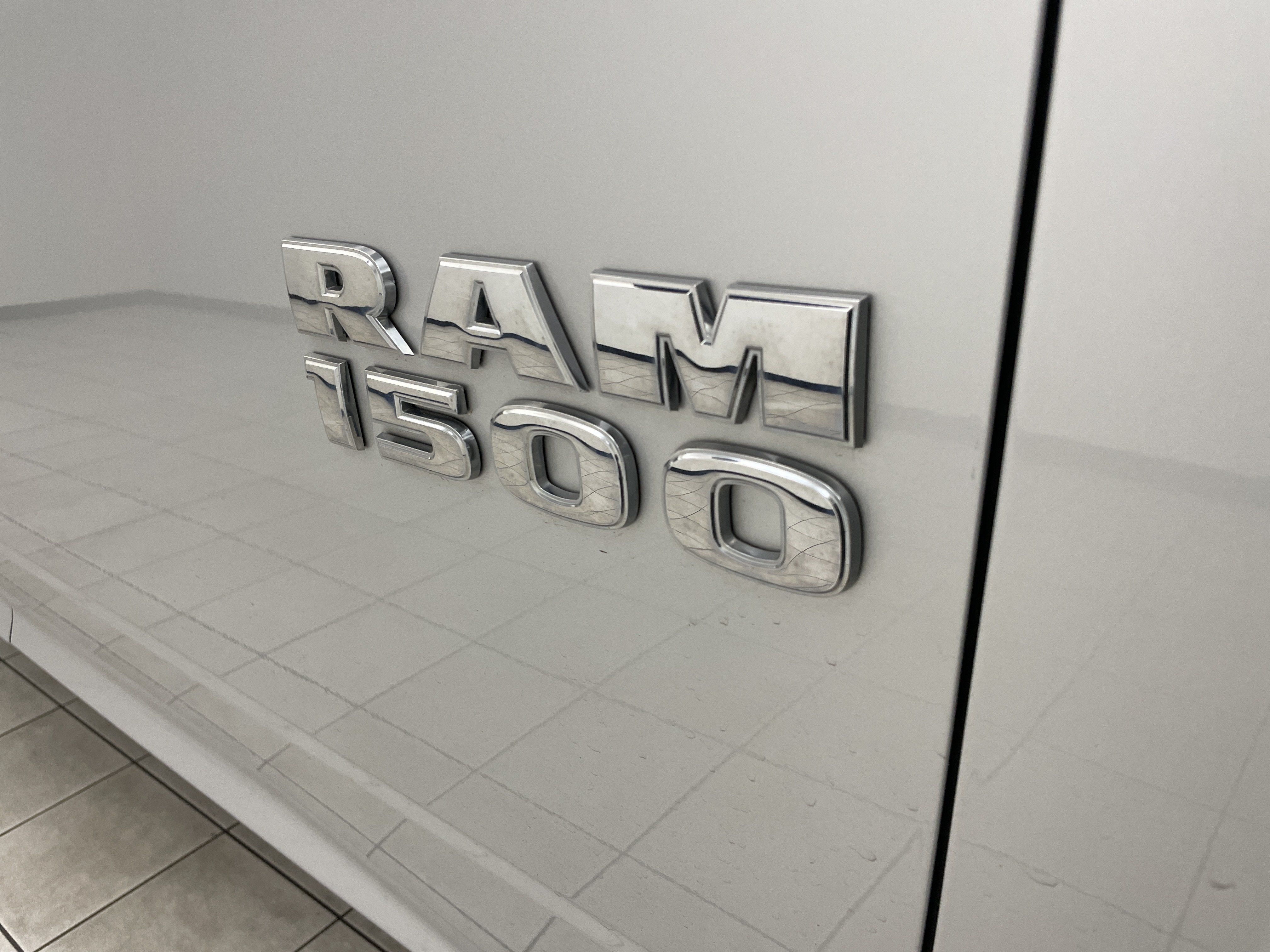 2017 RAM 1500 Express Crew Cab 4x4 5'7' Box