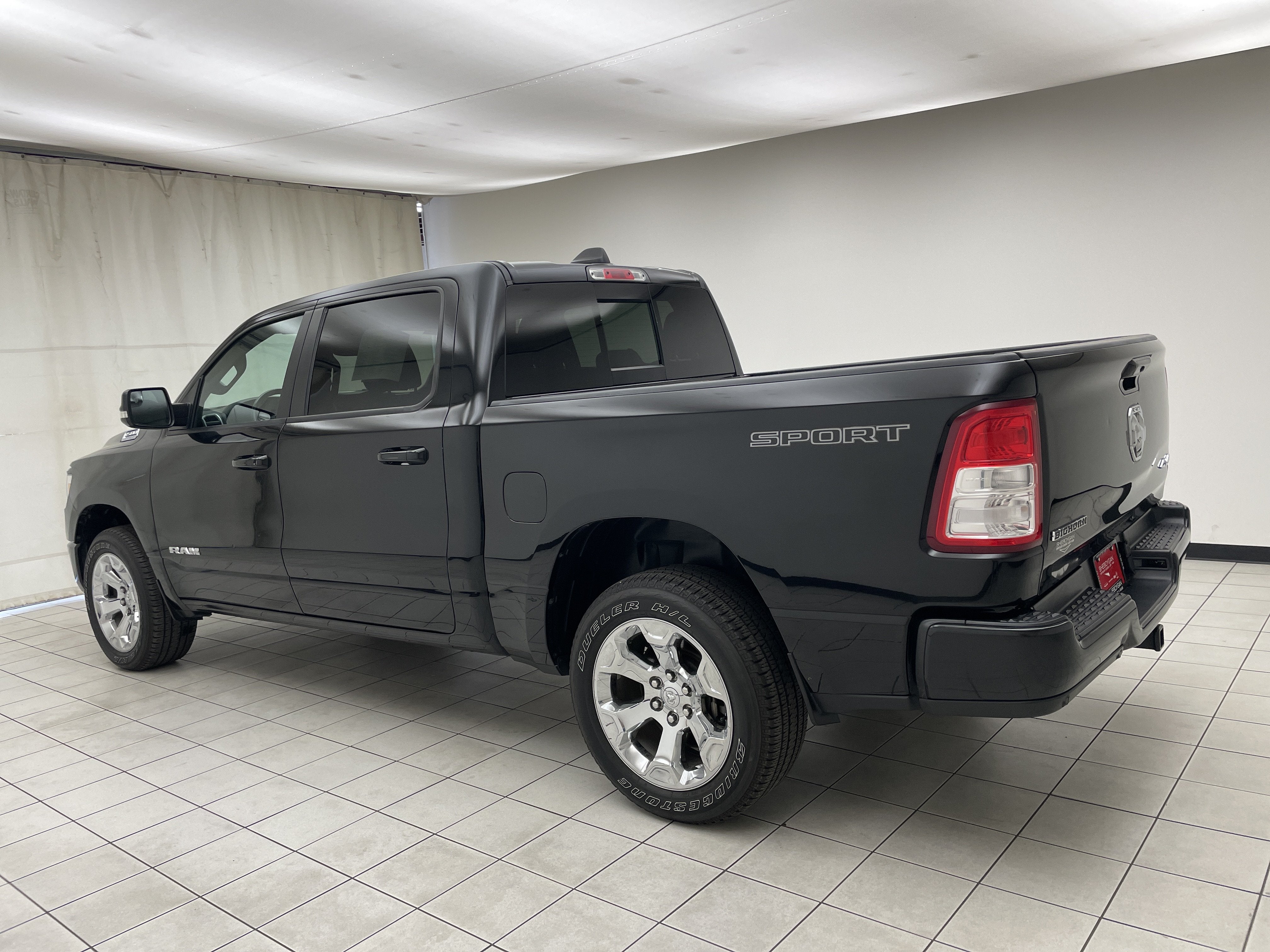 2022 RAM 1500 Big Horn Crew Cab 4x4 5'7' Box