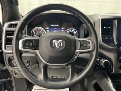 2022 RAM 1500 Big Horn Crew Cab 4x4 5'7' Box
