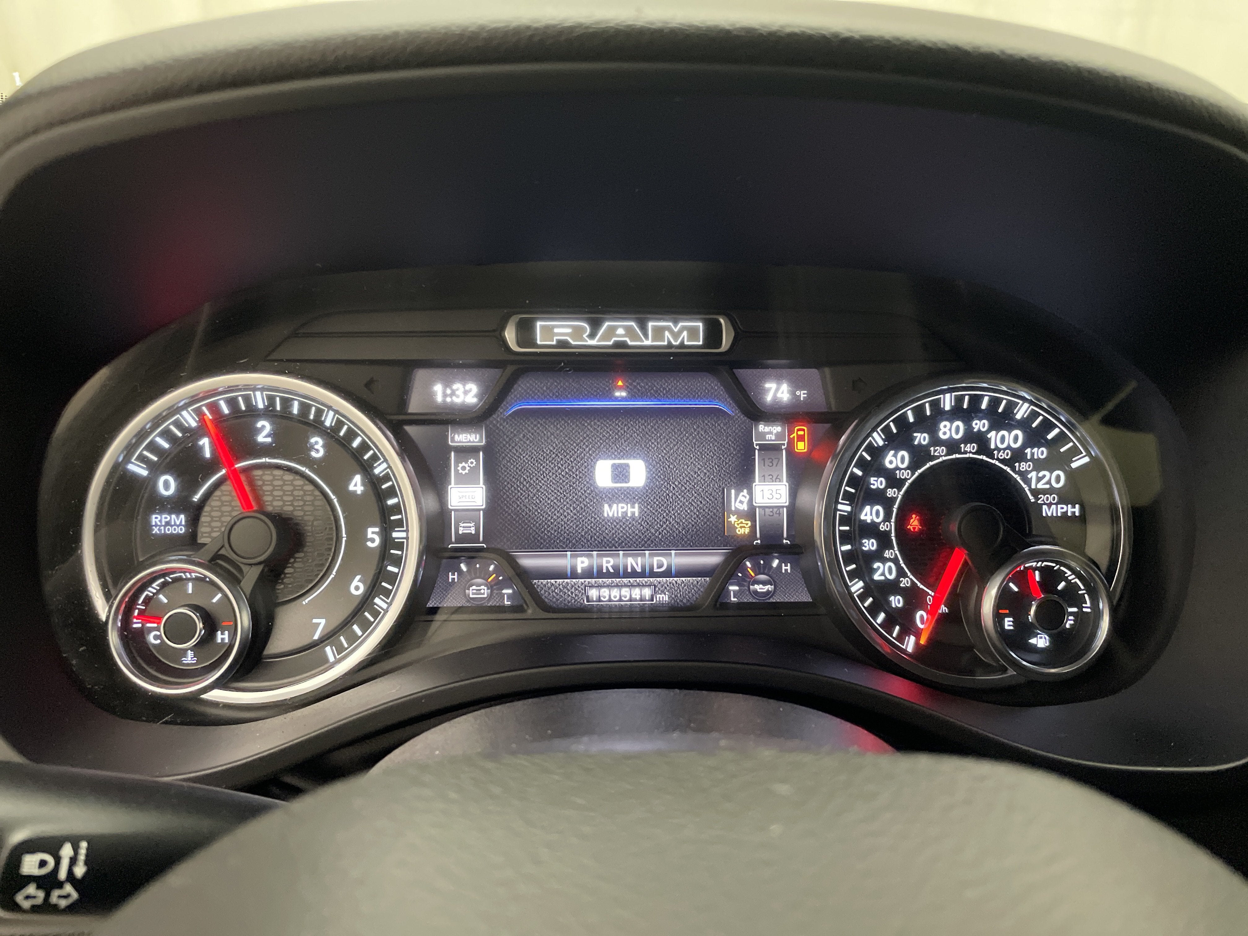 2022 RAM 1500 Big Horn Crew Cab 4x4 5'7' Box