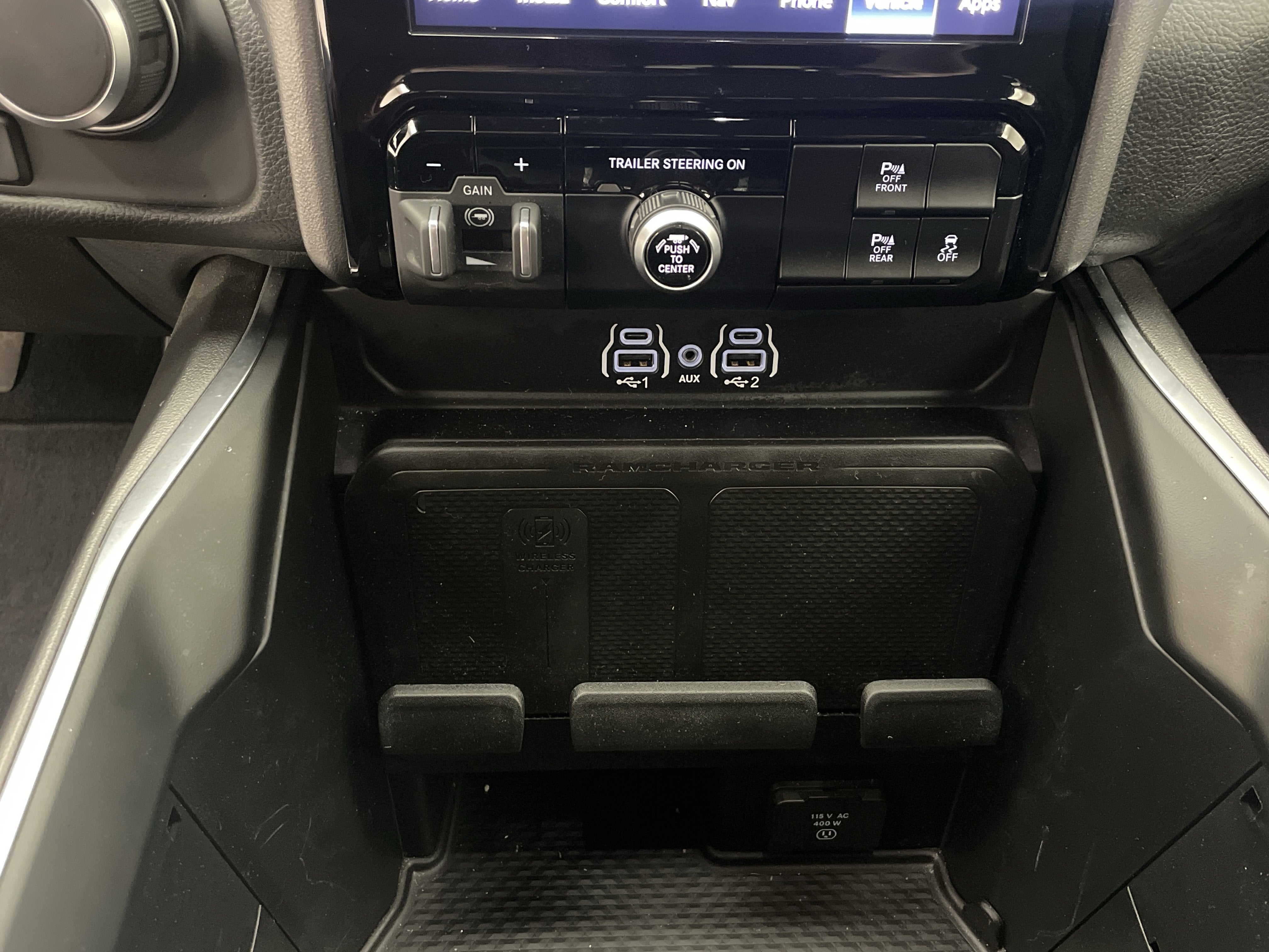 2025 RAM 1500 Big Horn Crew Cab 4x4 5'7' Box