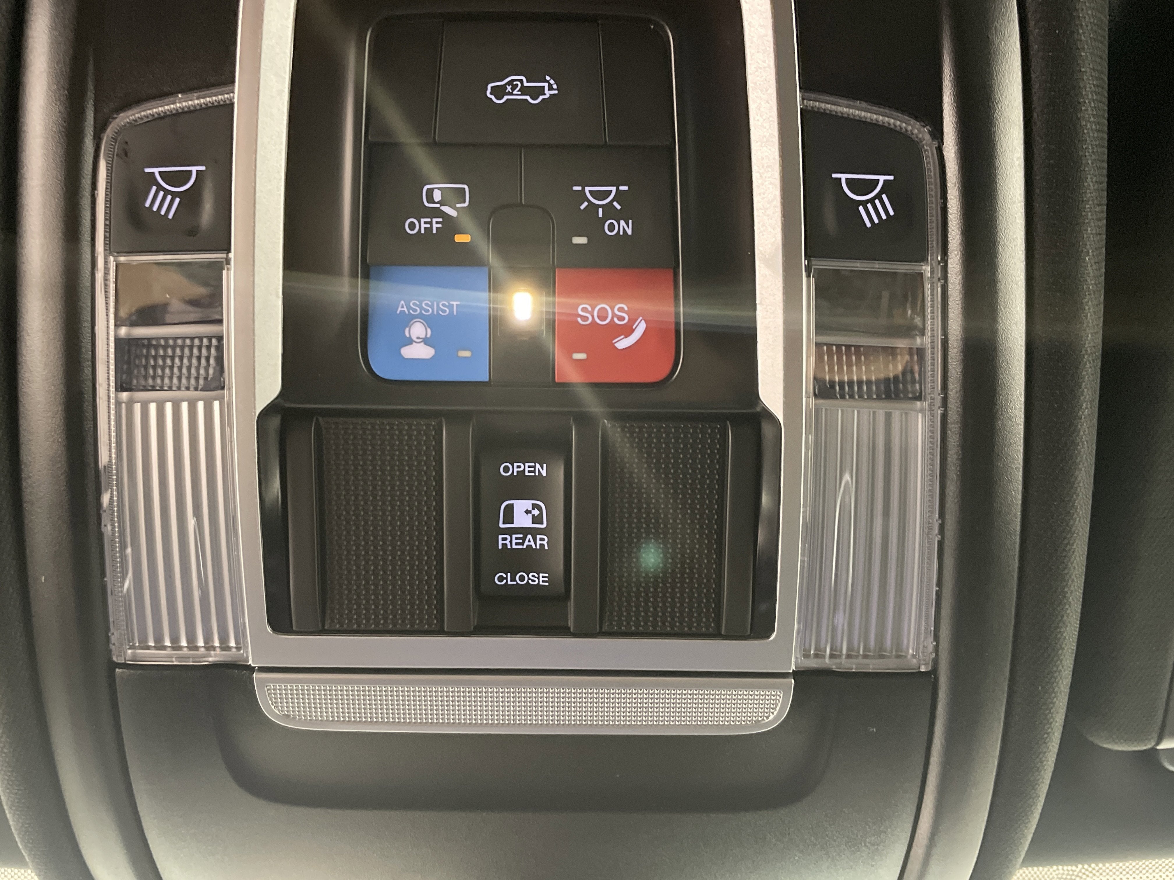 2025 RAM 1500 Big Horn Crew Cab 4x4 5'7' Box