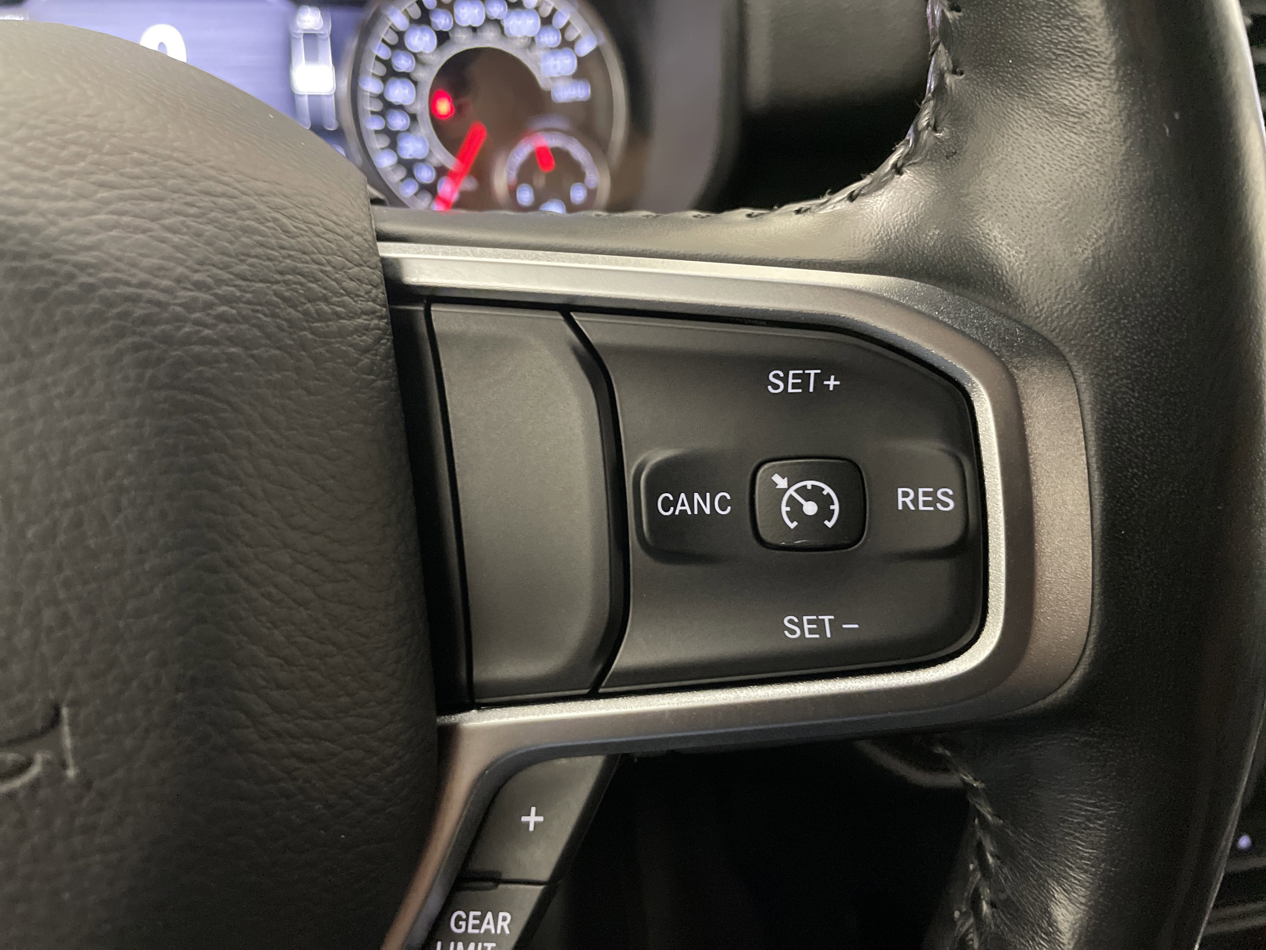 2019 RAM 1500 Big Horn/Lone Star Crew Cab 4x4 5'7' Box