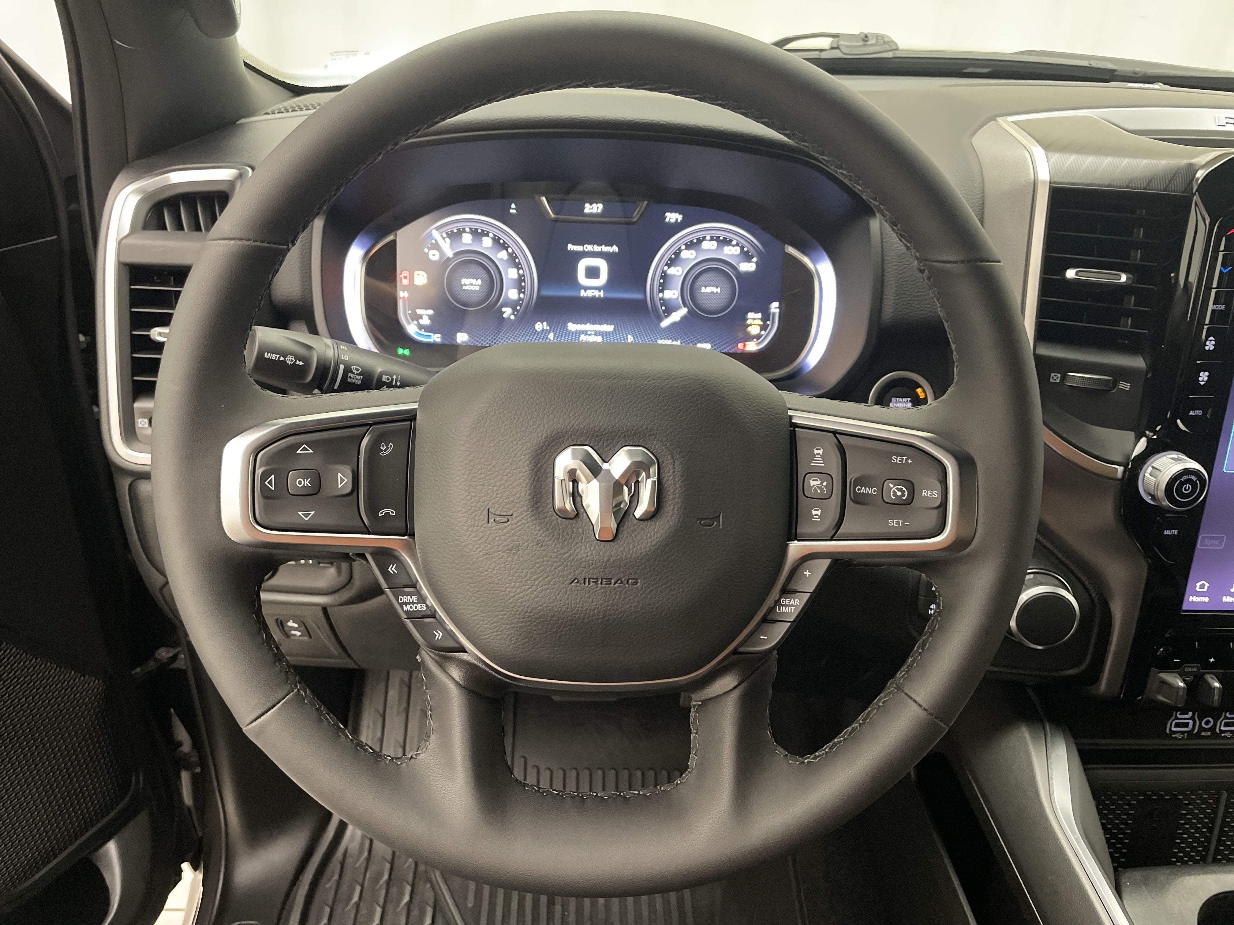2026 RAM 1500 Big Horn Crew Cab 4x4 5'7' Box