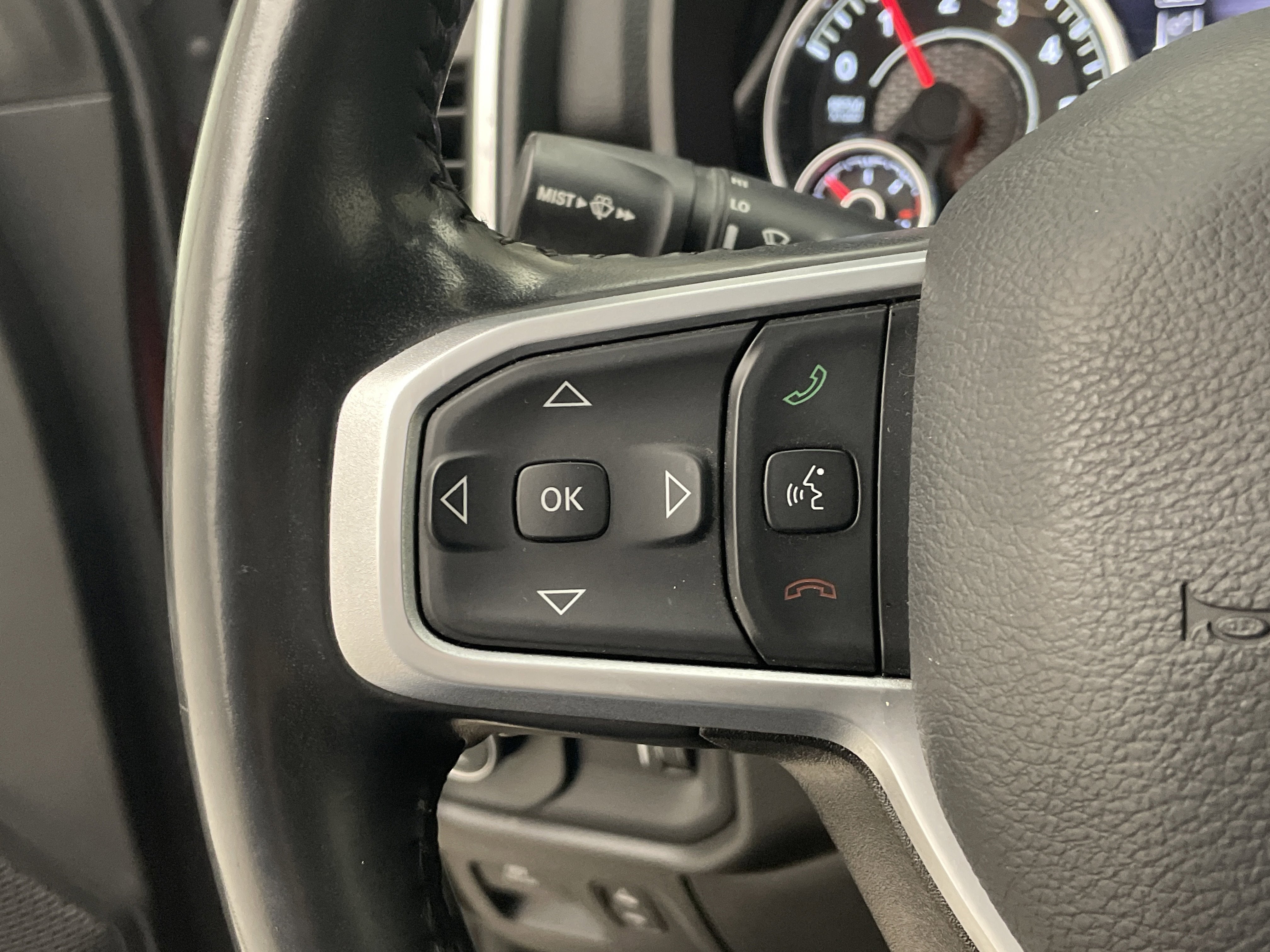 2023 RAM 1500 Big Horn Crew Cab 4x4 5'7' Box