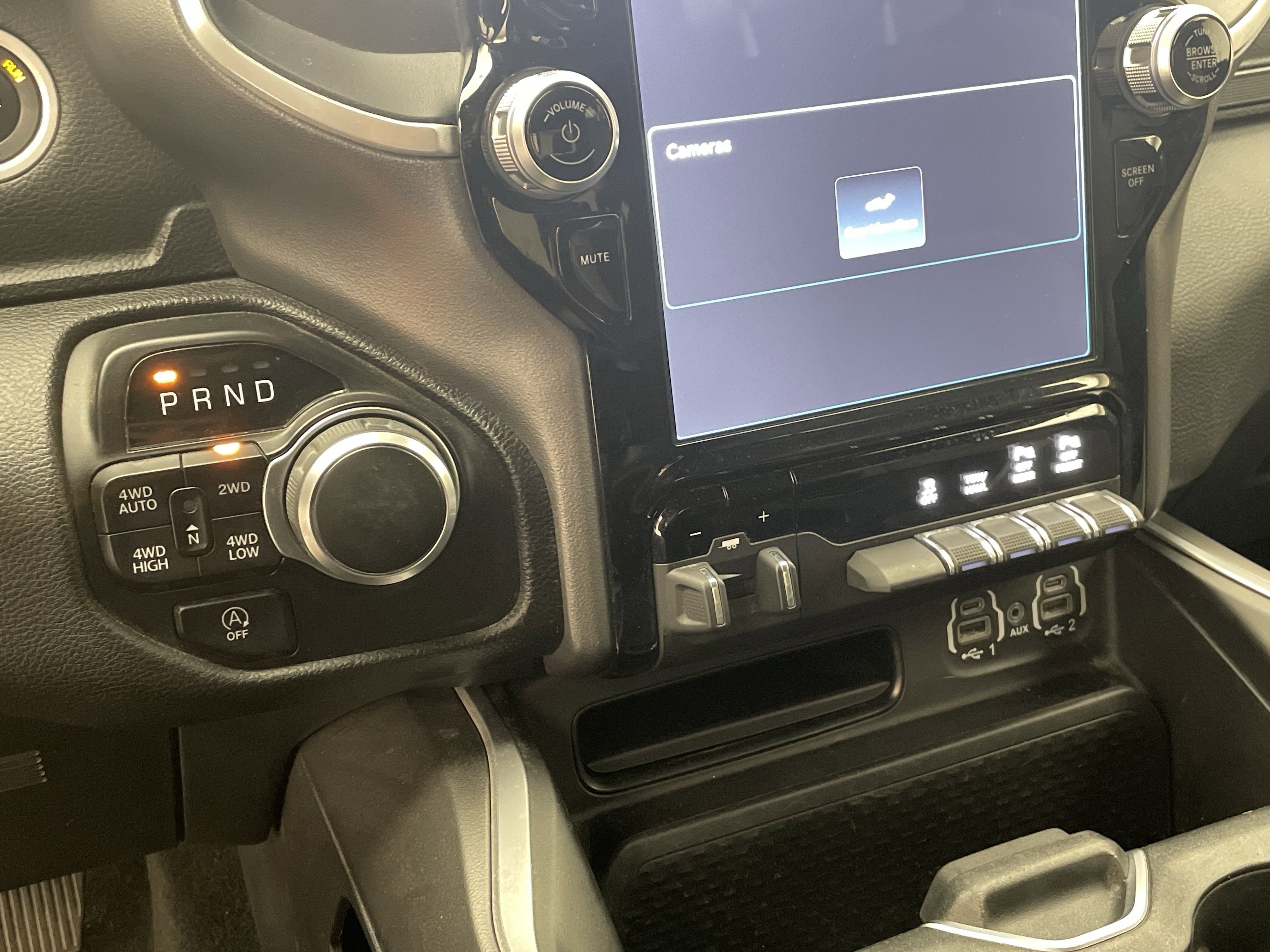 2023 RAM 1500 Big Horn Crew Cab 4x4 5'7' Box