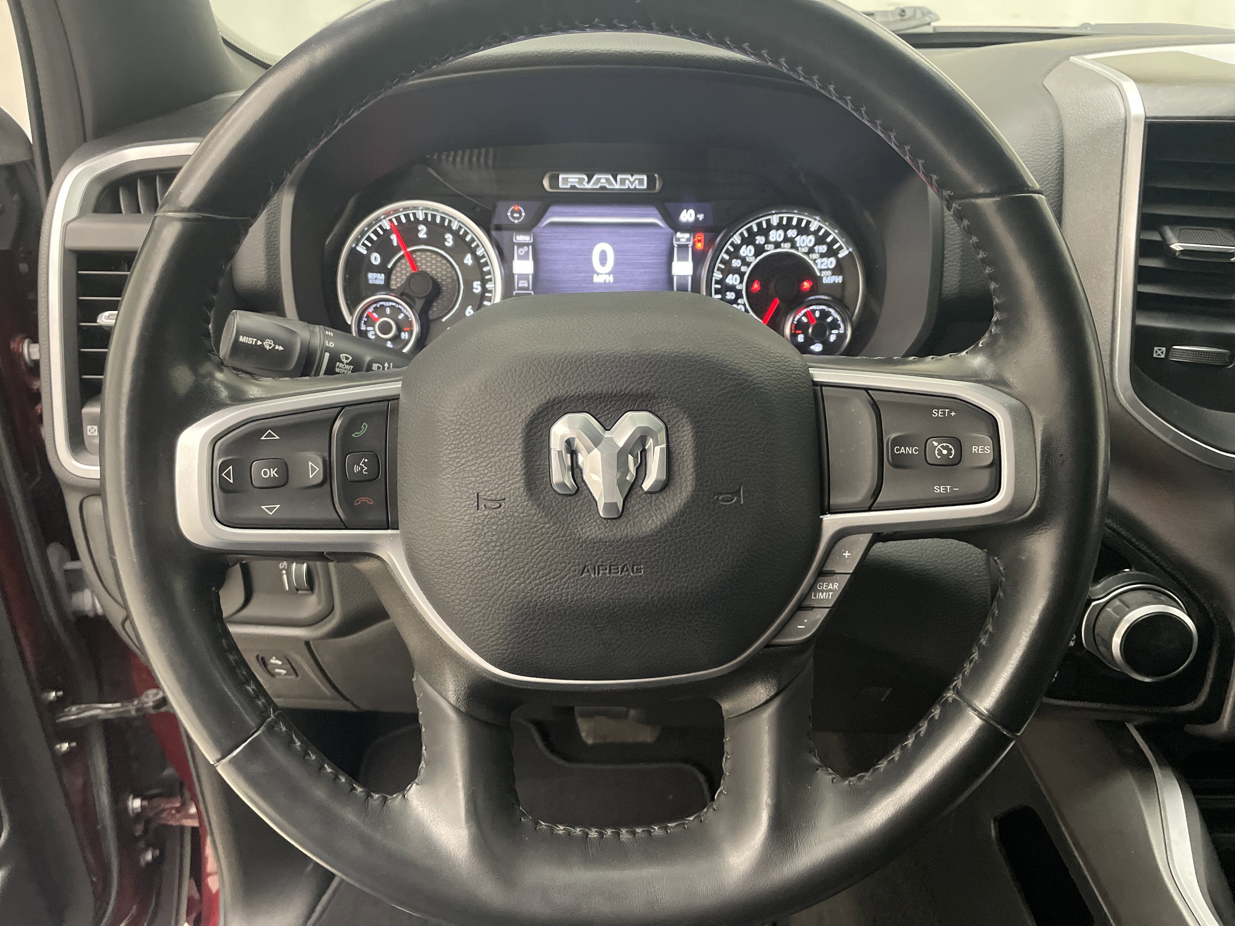 2023 RAM 1500 Big Horn Crew Cab 4x4 5'7' Box
