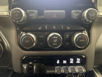 2022 RAM 1500 Big Horn Crew Cab 4x4 5'7' Box