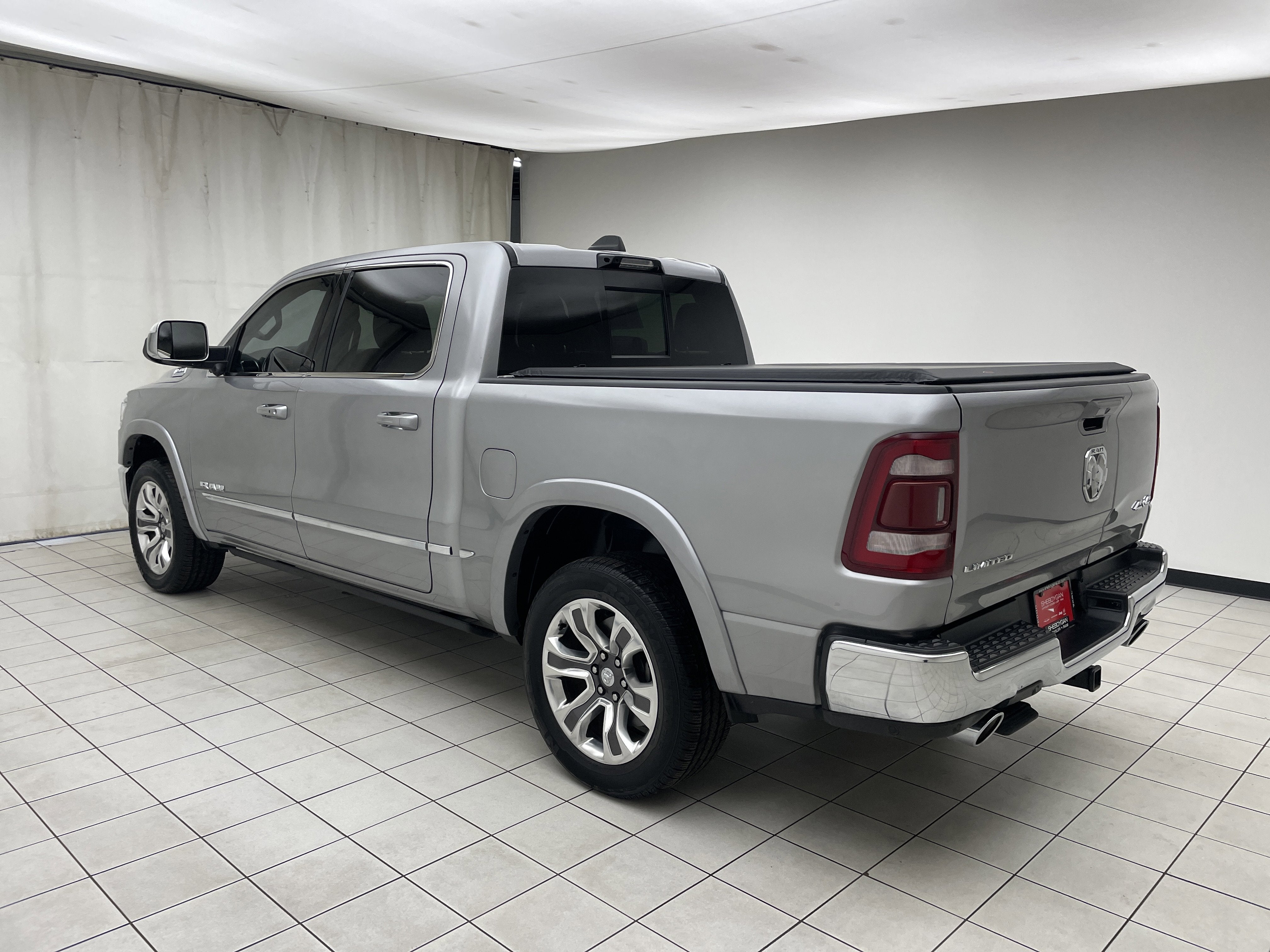 2024 RAM 1500 Limited Crew Cab 4x4 5'7' Box