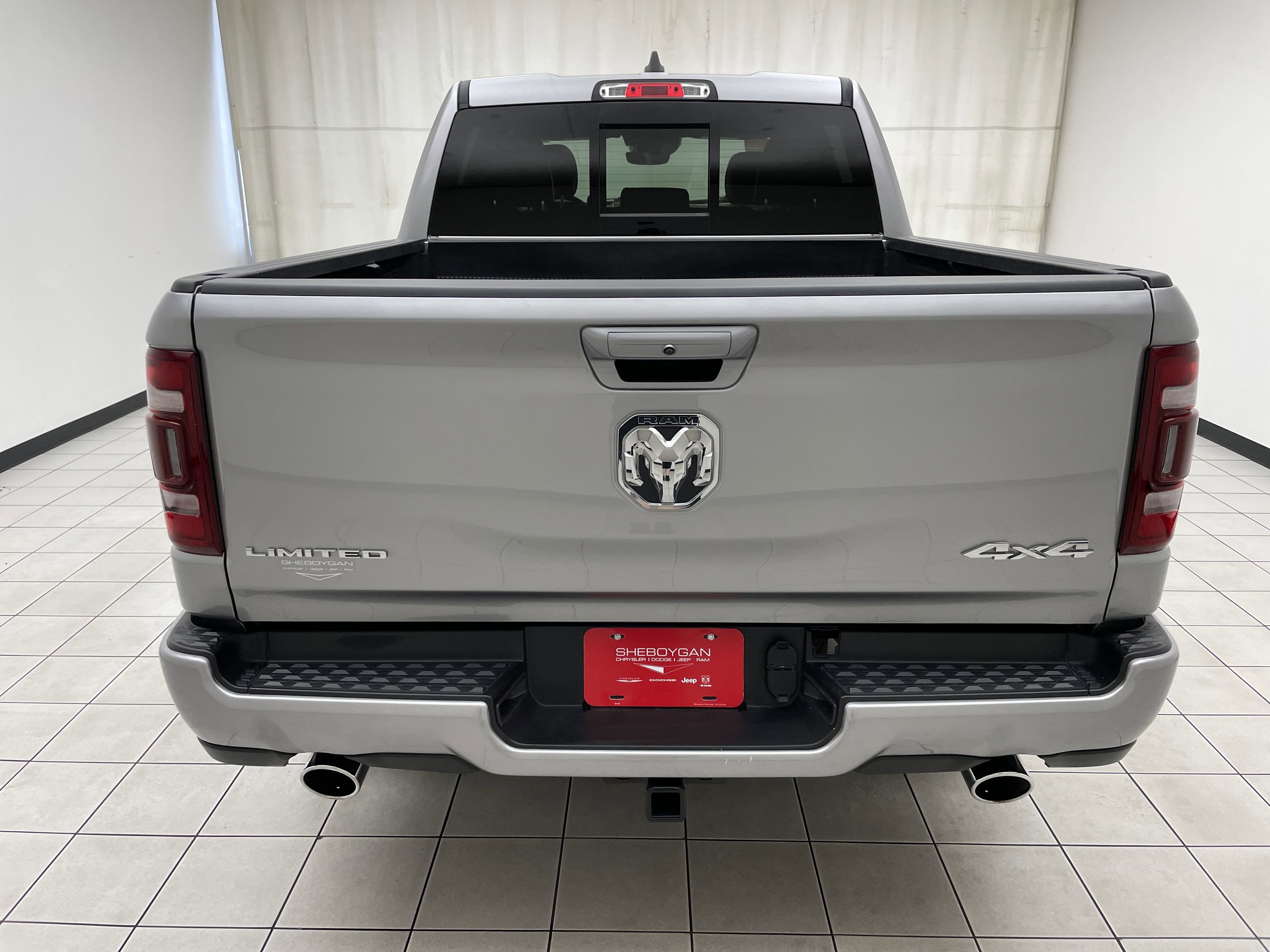 2024 RAM 1500 Limited Crew Cab 4x4 5'7' Box
