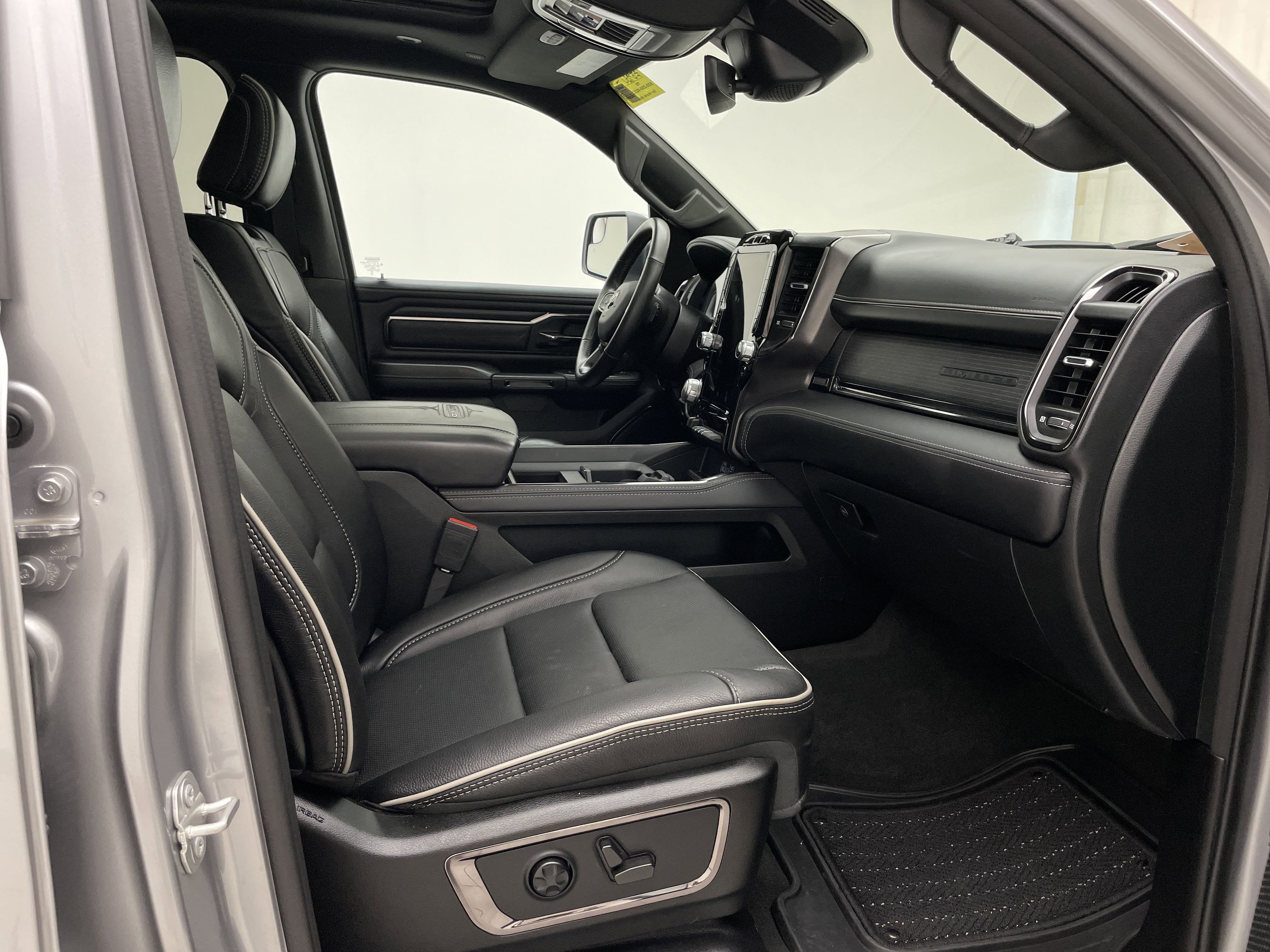 2024 RAM 1500 Limited Crew Cab 4x4 5'7' Box