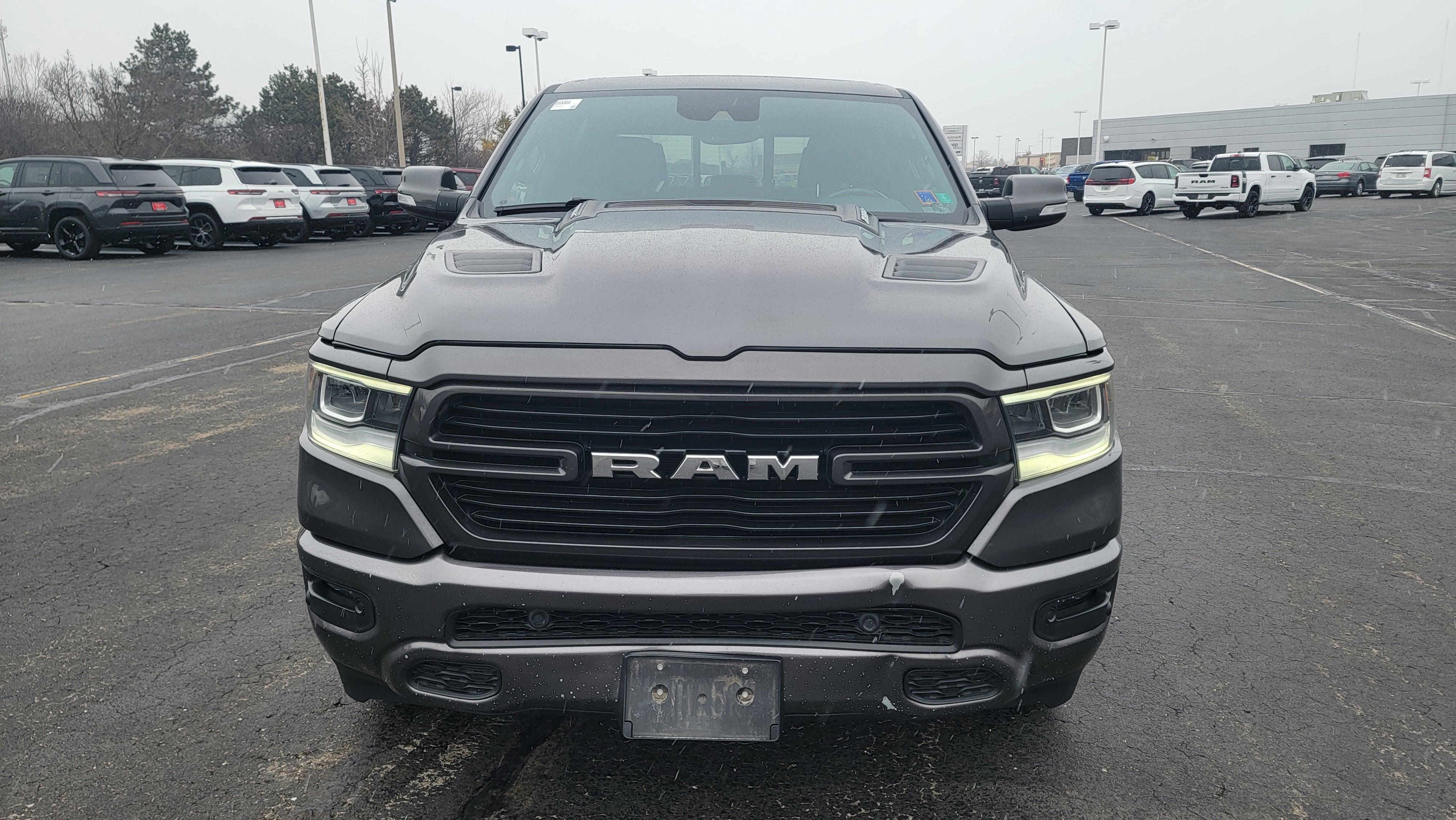 2022 RAM 1500 Laramie Crew Cab 4x4 5'7' Box