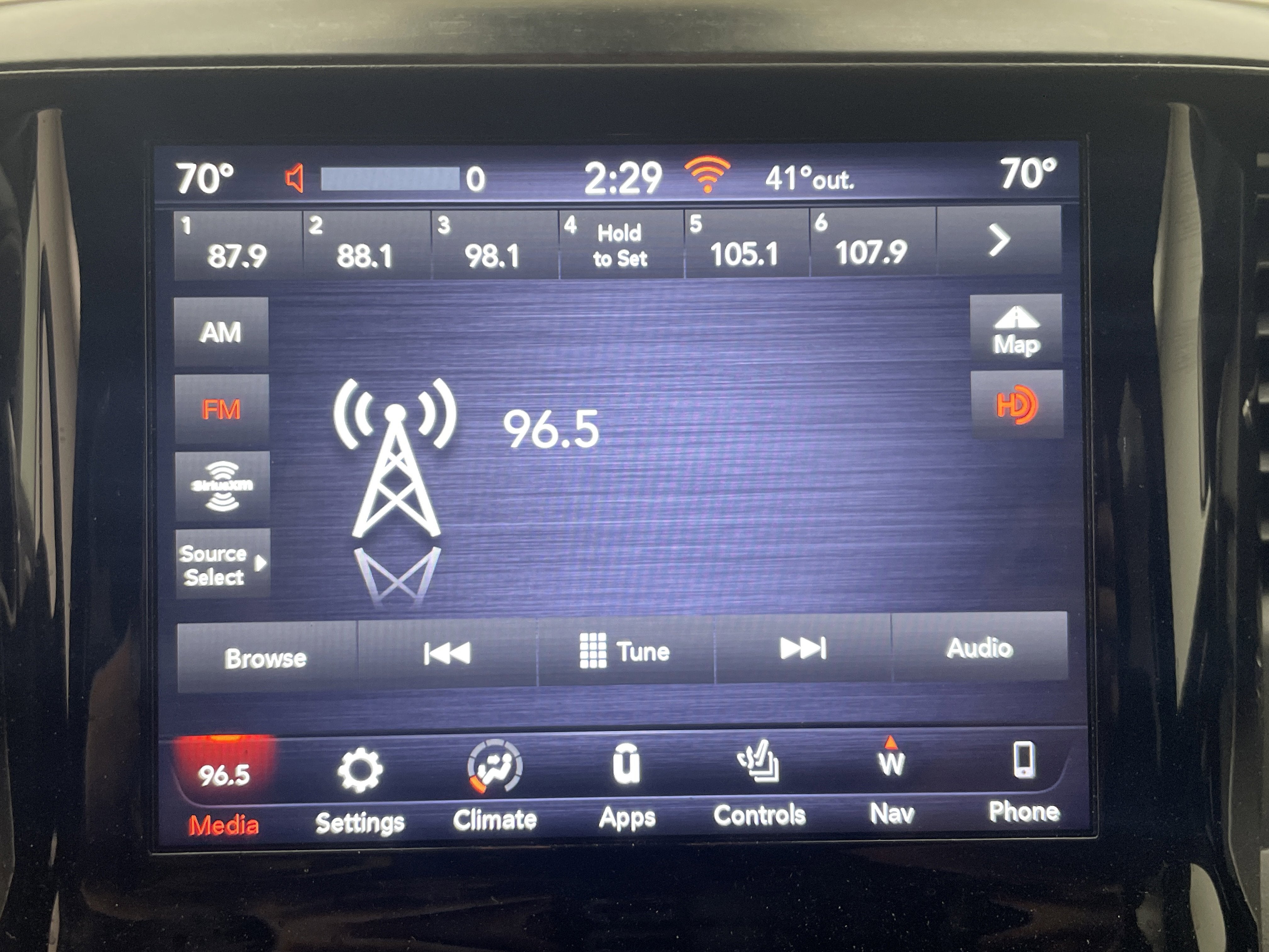 2019 RAM 1500 Big Horn/Lone Star Crew Cab 4x4 6'4' Box