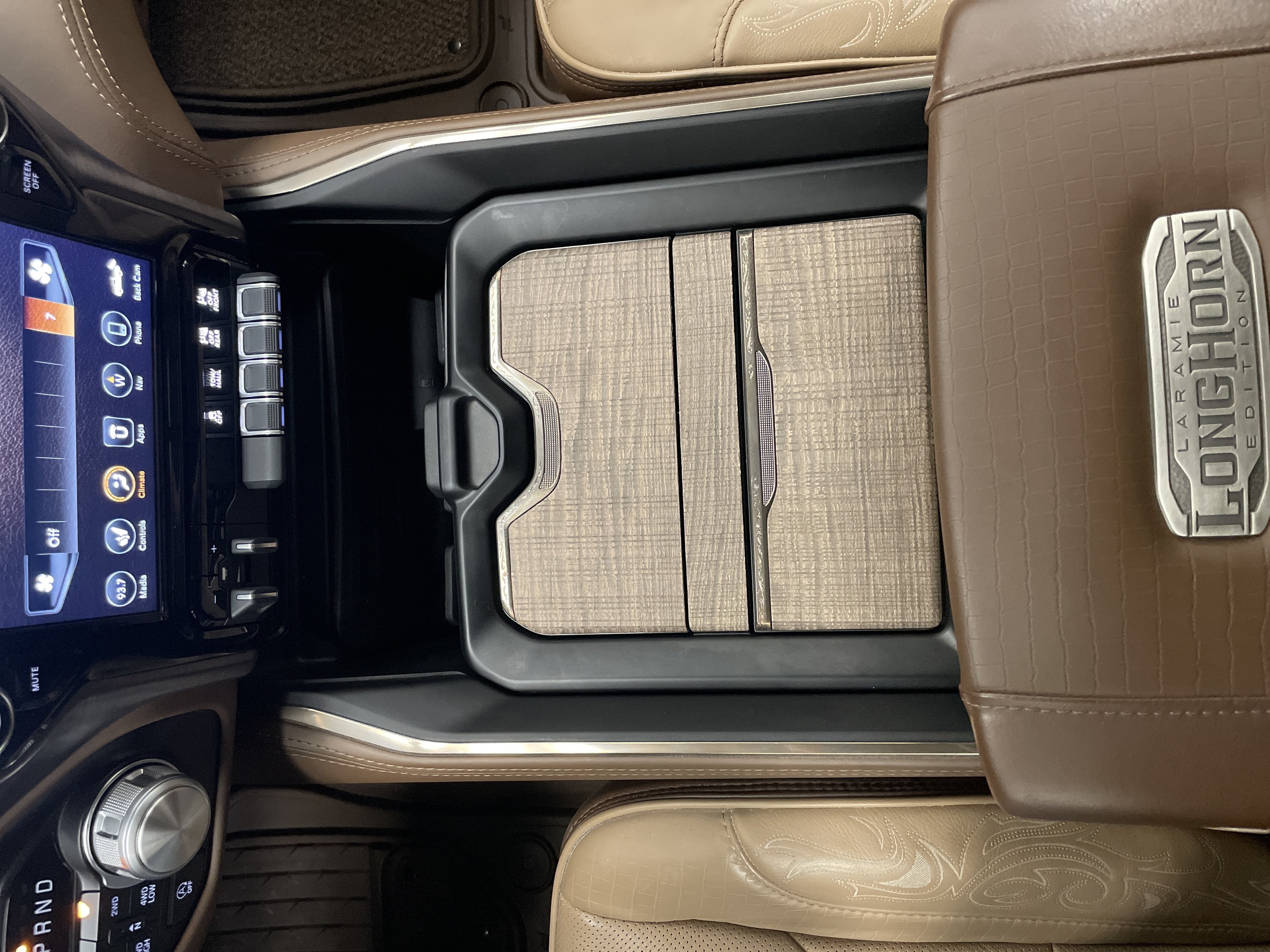 2020 RAM 1500 Laramie Longhorn Crew Cab 4x4 6'4' Box