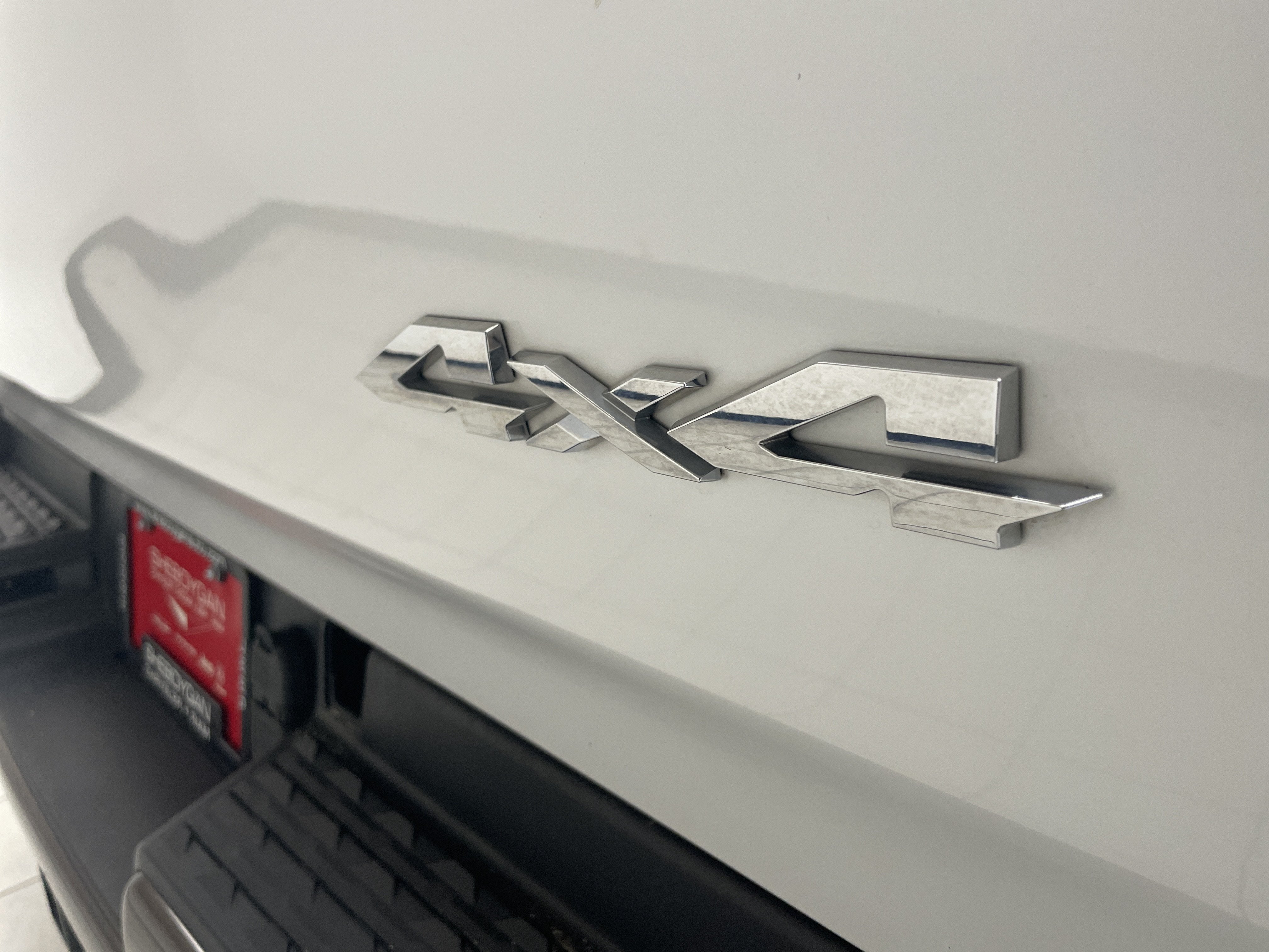 2020 RAM 1500 Laramie Longhorn Crew Cab 4x4 6'4' Box