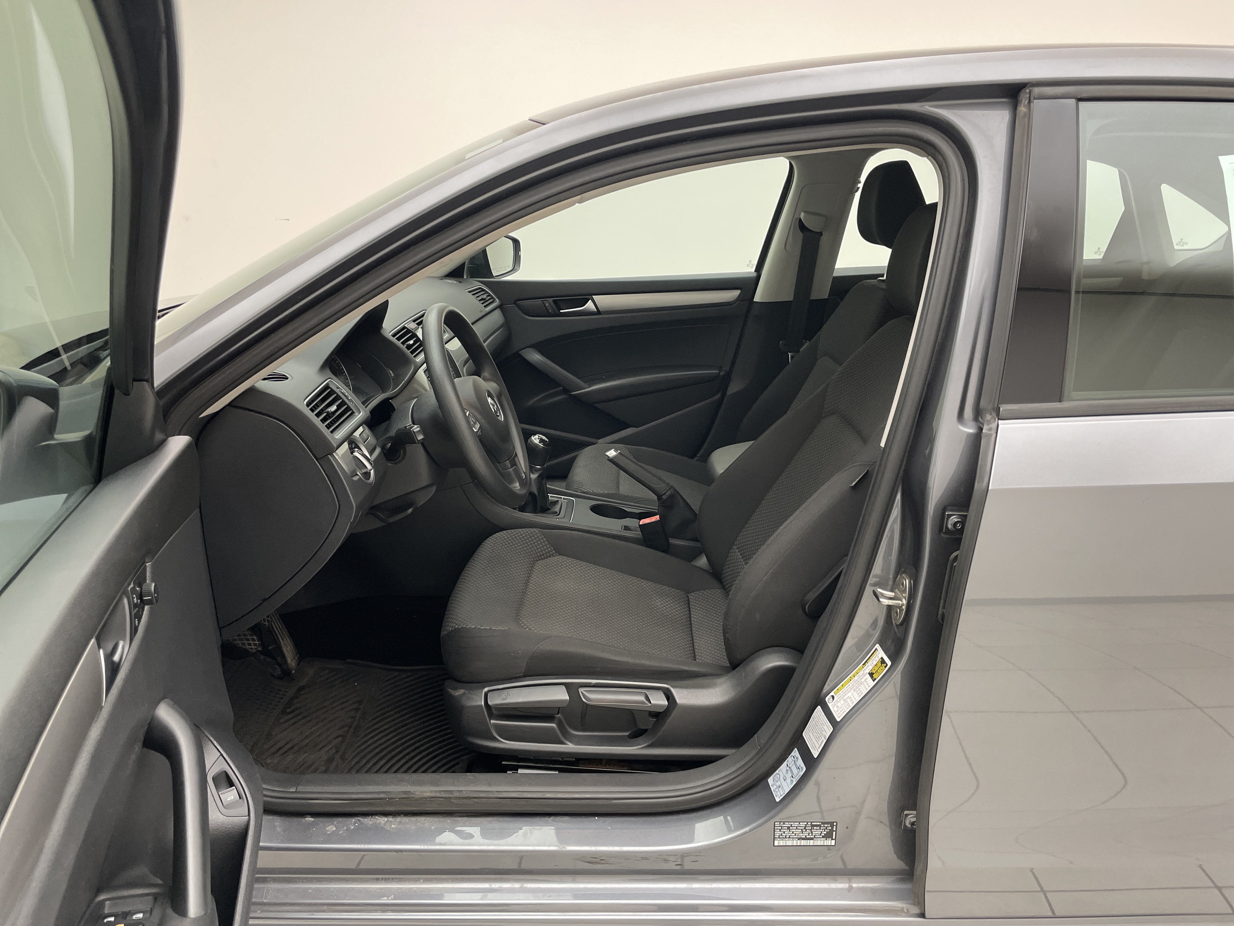 2015 Volkswagen Passat 1.8T S
