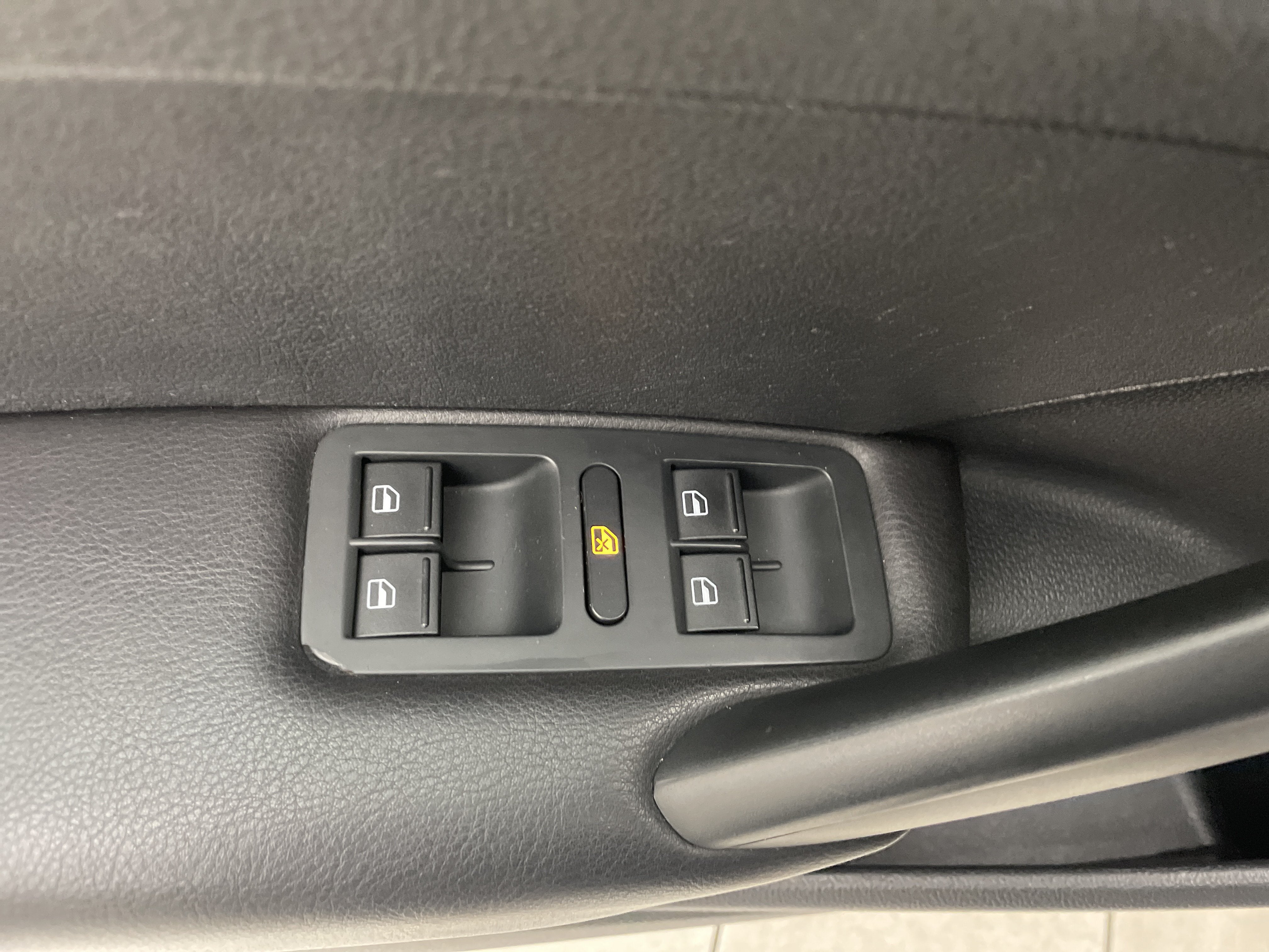 2015 Volkswagen Passat 1.8T S