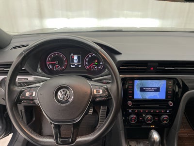 2021 Volkswagen Passat 2.0T R-Line
