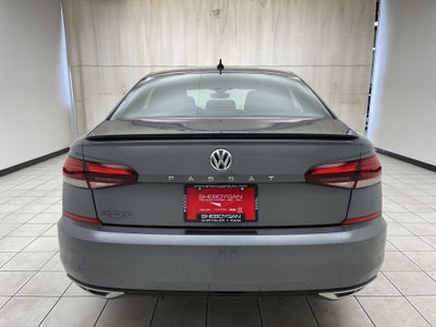 2021 Volkswagen Passat 2.0T R-Line
