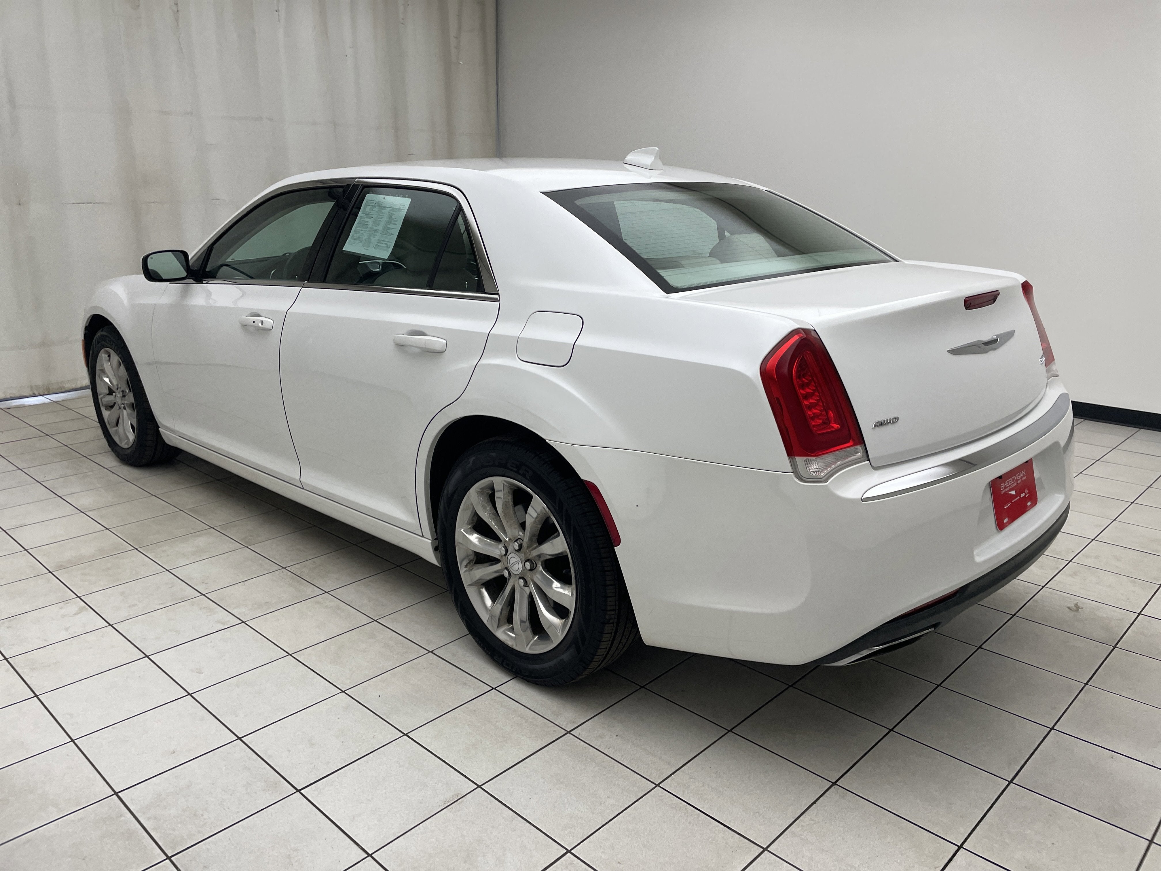 2015 Chrysler 300 Limited