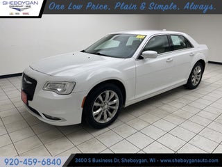 2015 Chrysler 300 Limited