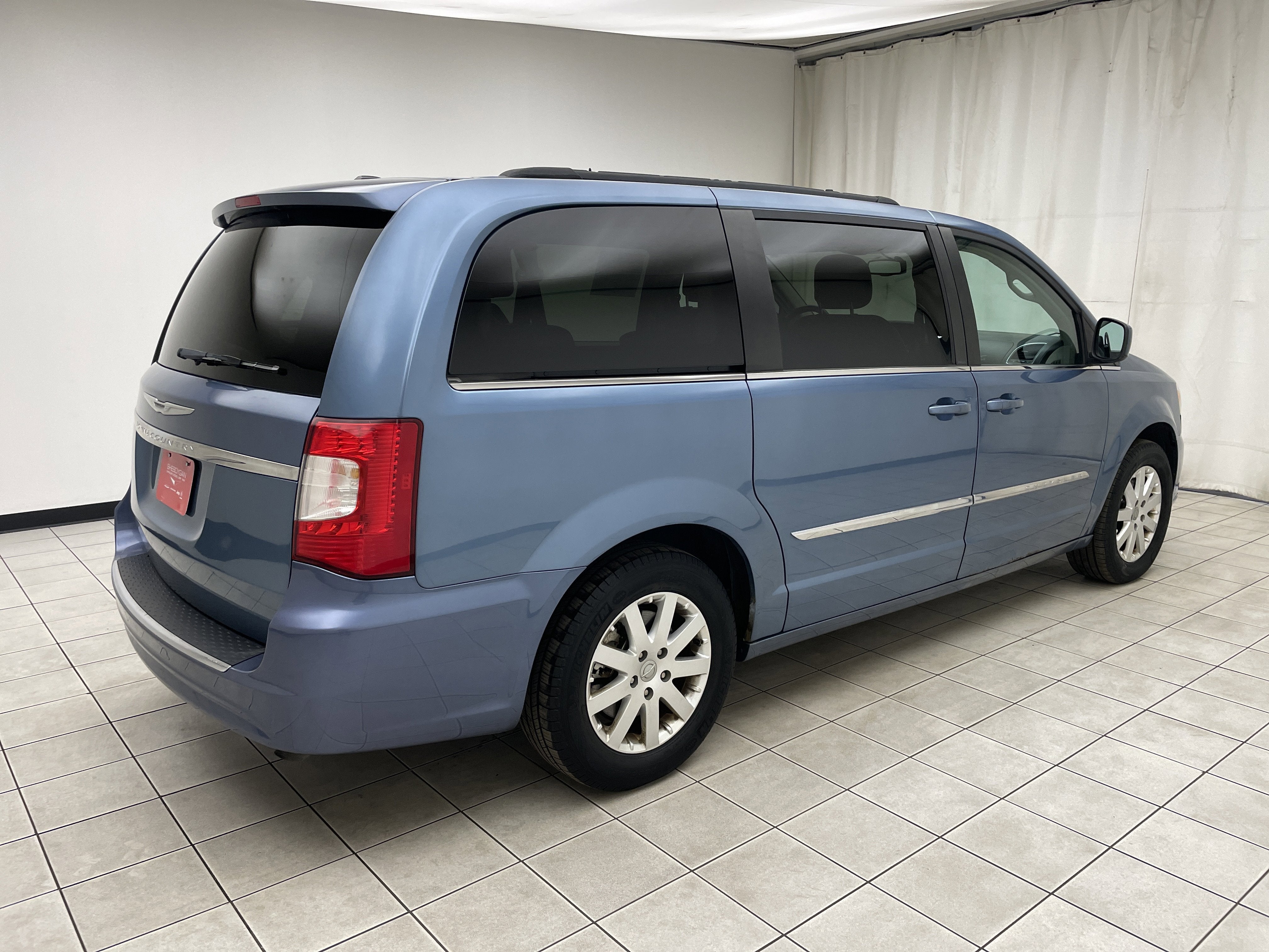 2012 Chrysler Town & Country Touring