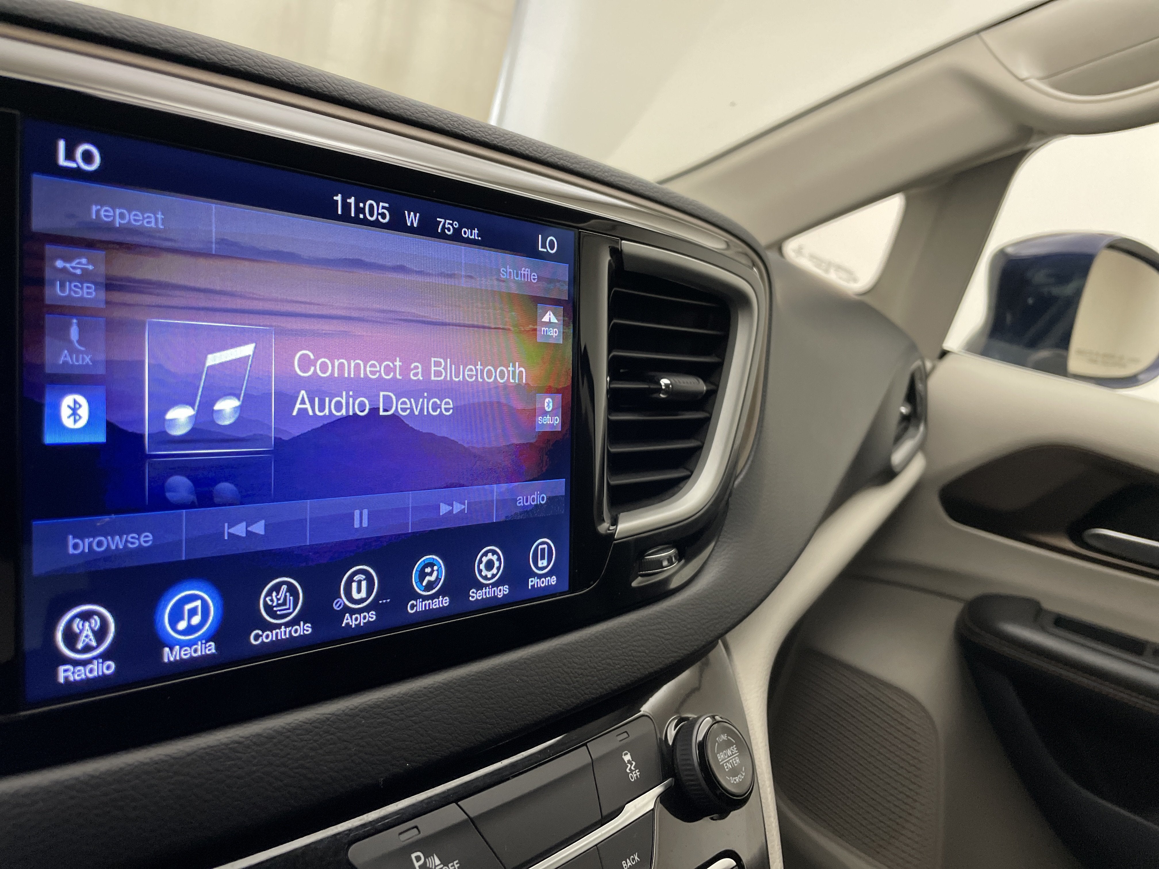 2017 Chrysler Pacifica Touring-L