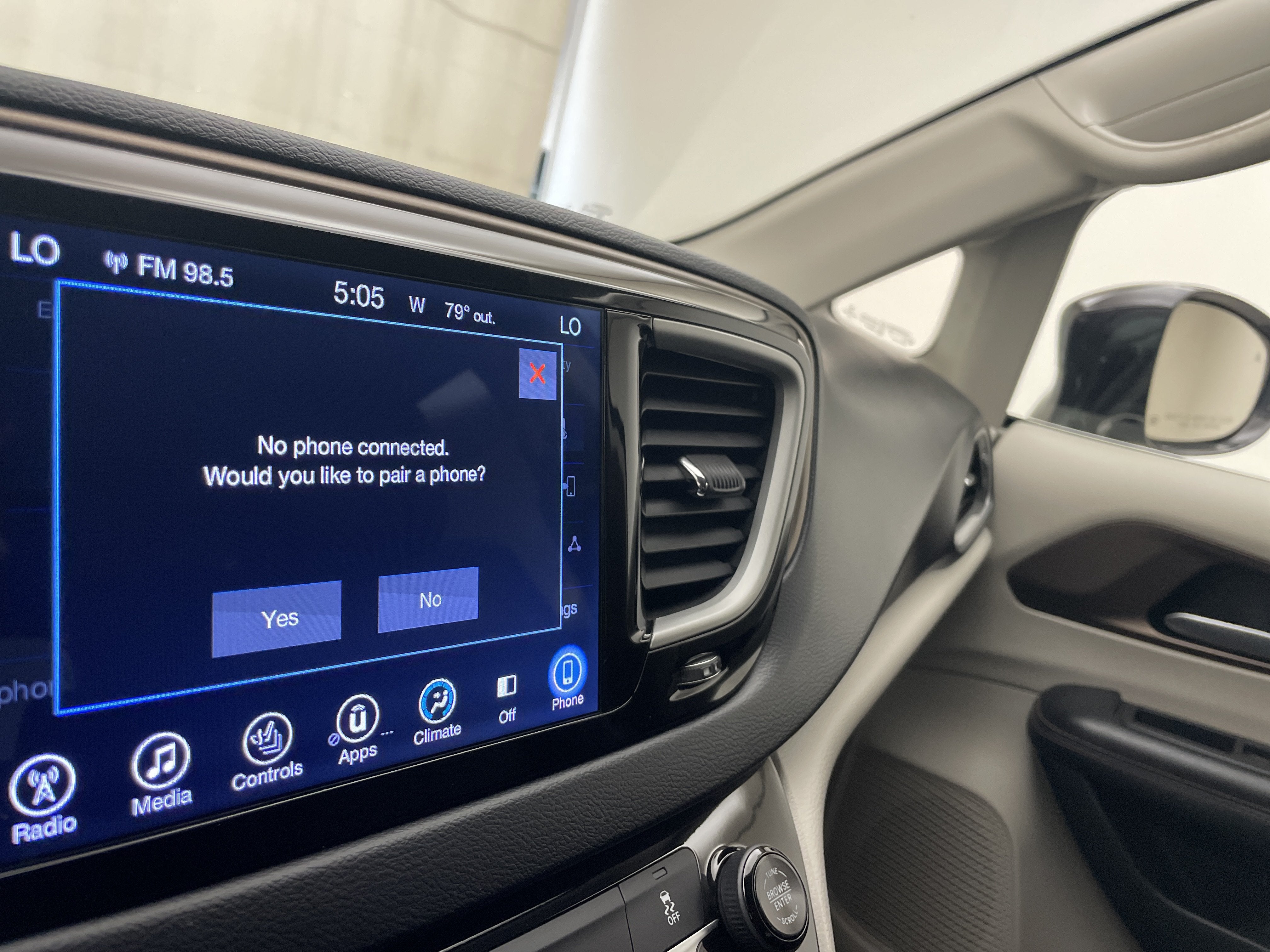 2017 Chrysler Pacifica Touring-L
