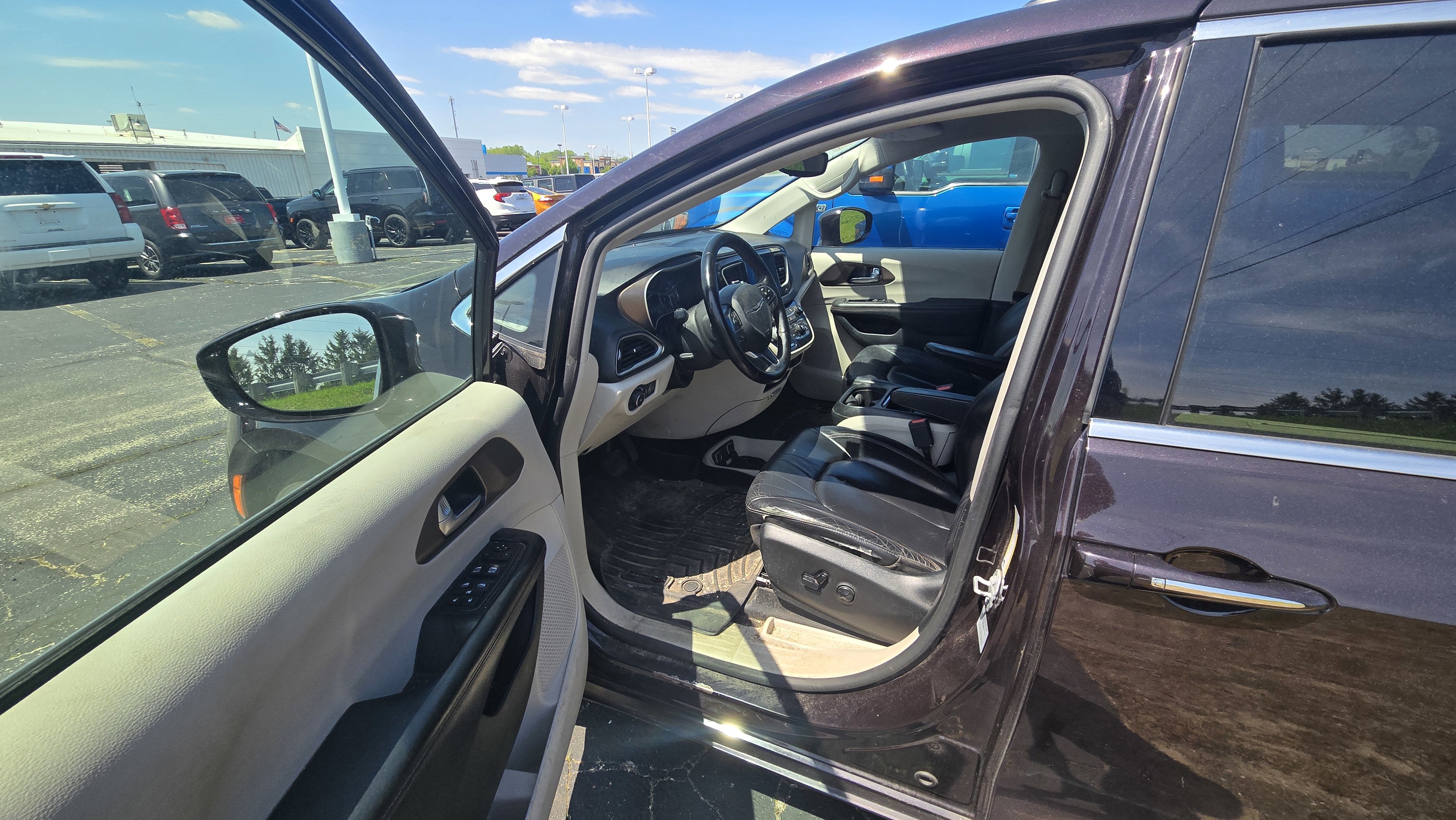 2017 Chrysler Pacifica Touring-L